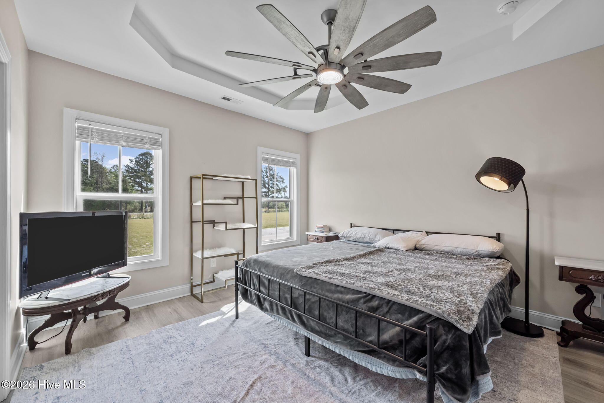 100564402 | Photo 25