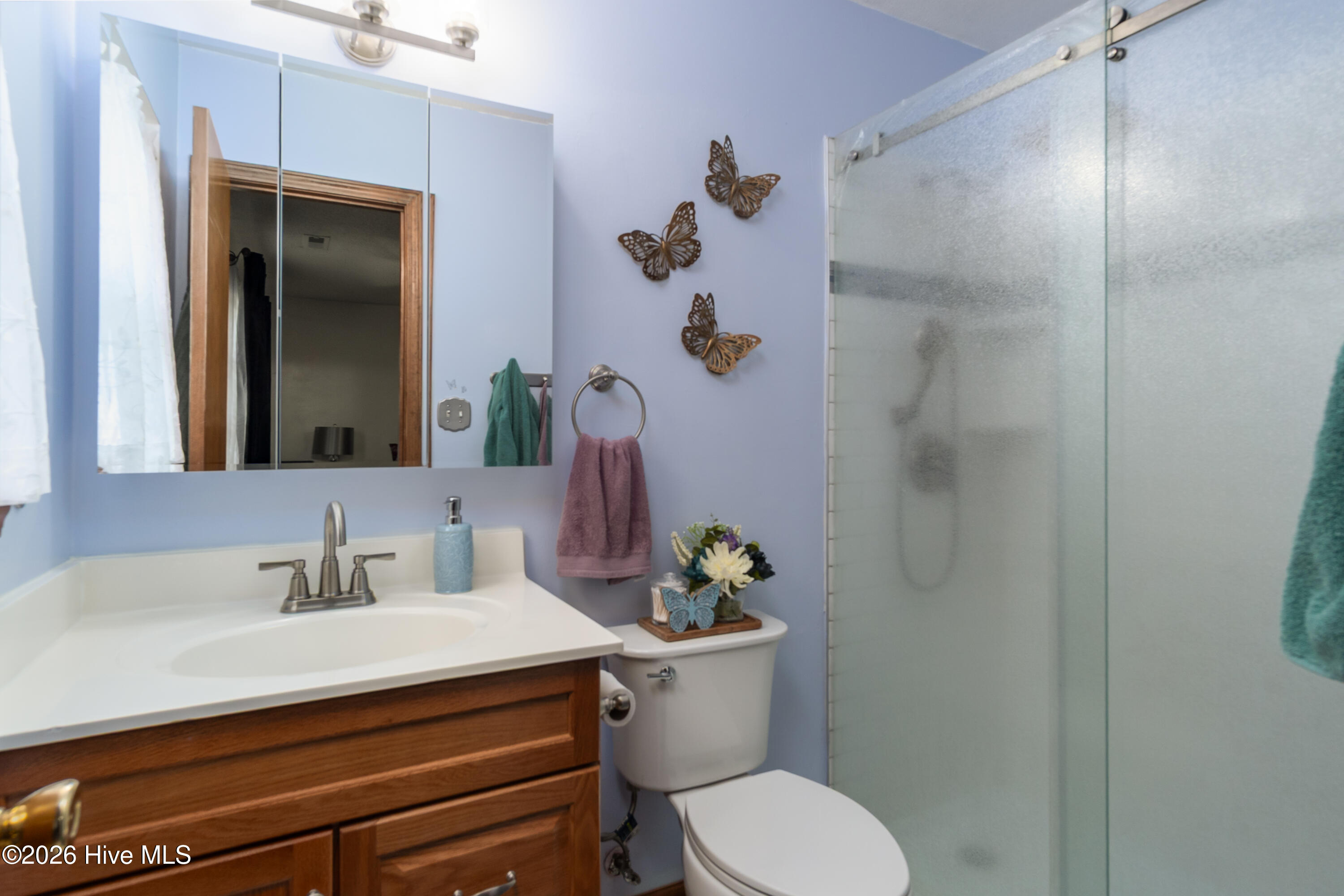 100564108 | Photo 24