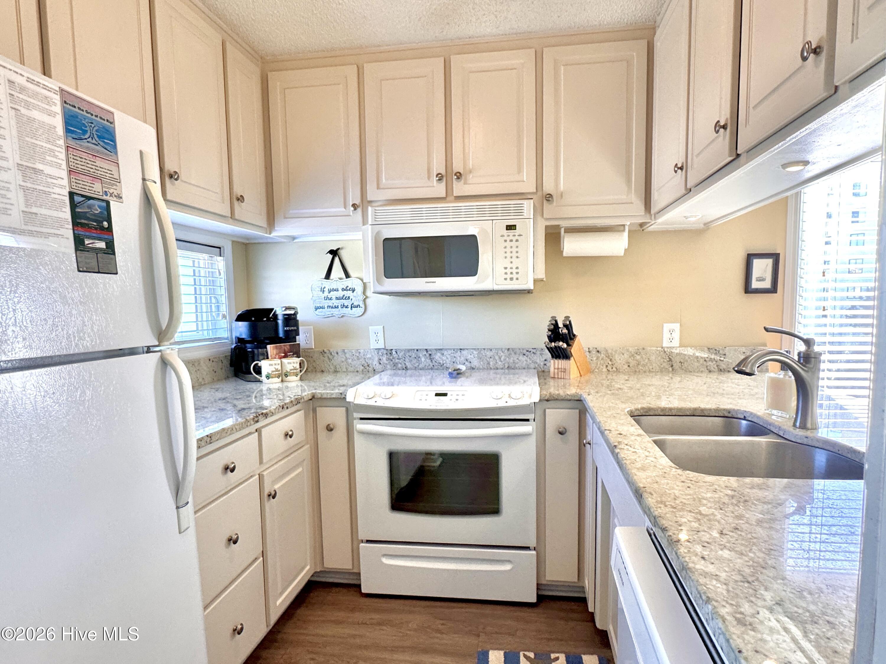 8801 Reed Drive UNIT 208n, Emerald Isle, NC, 28594