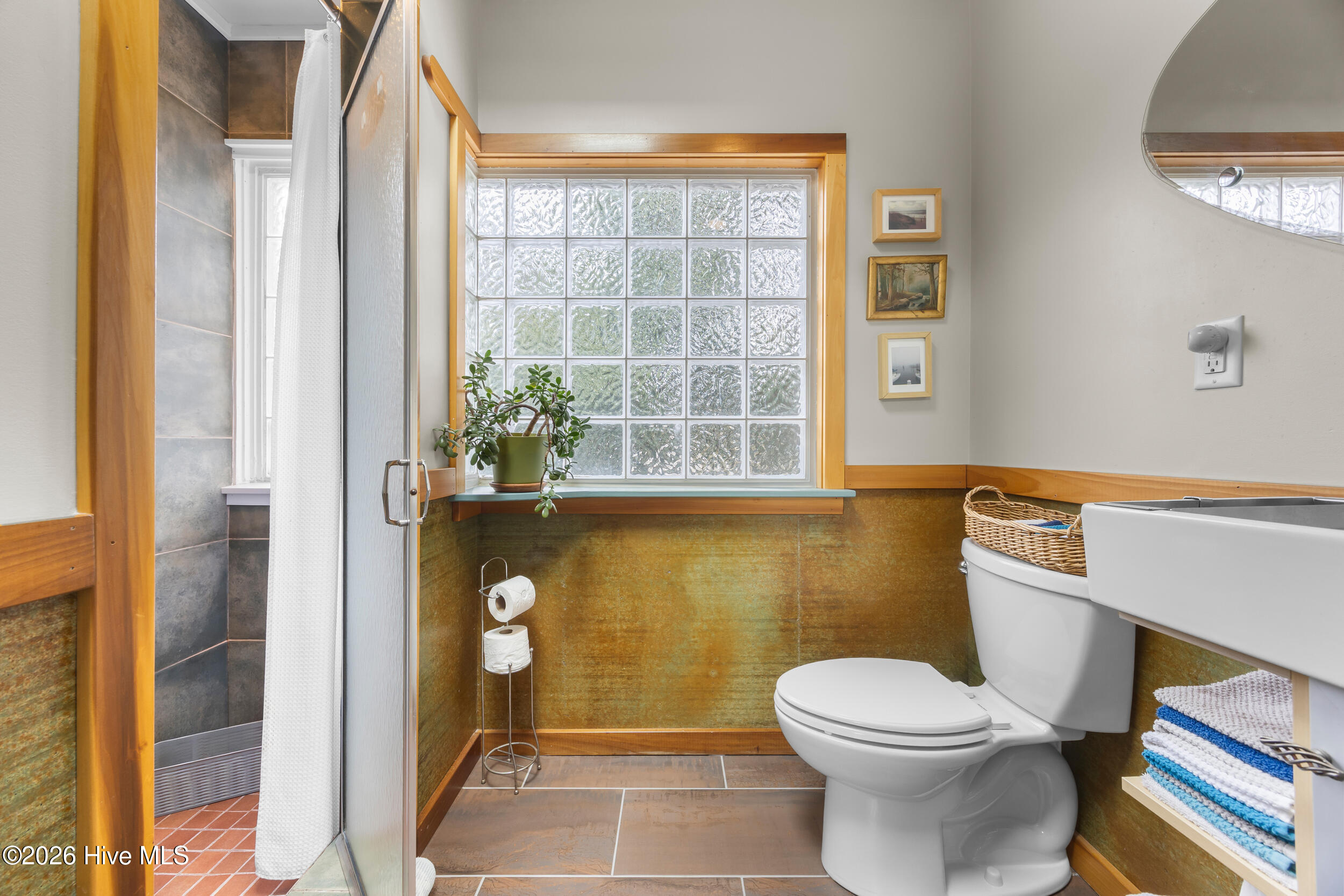 100559586 | Photo 72