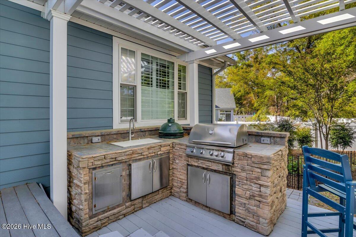 100567087 | Photo 91