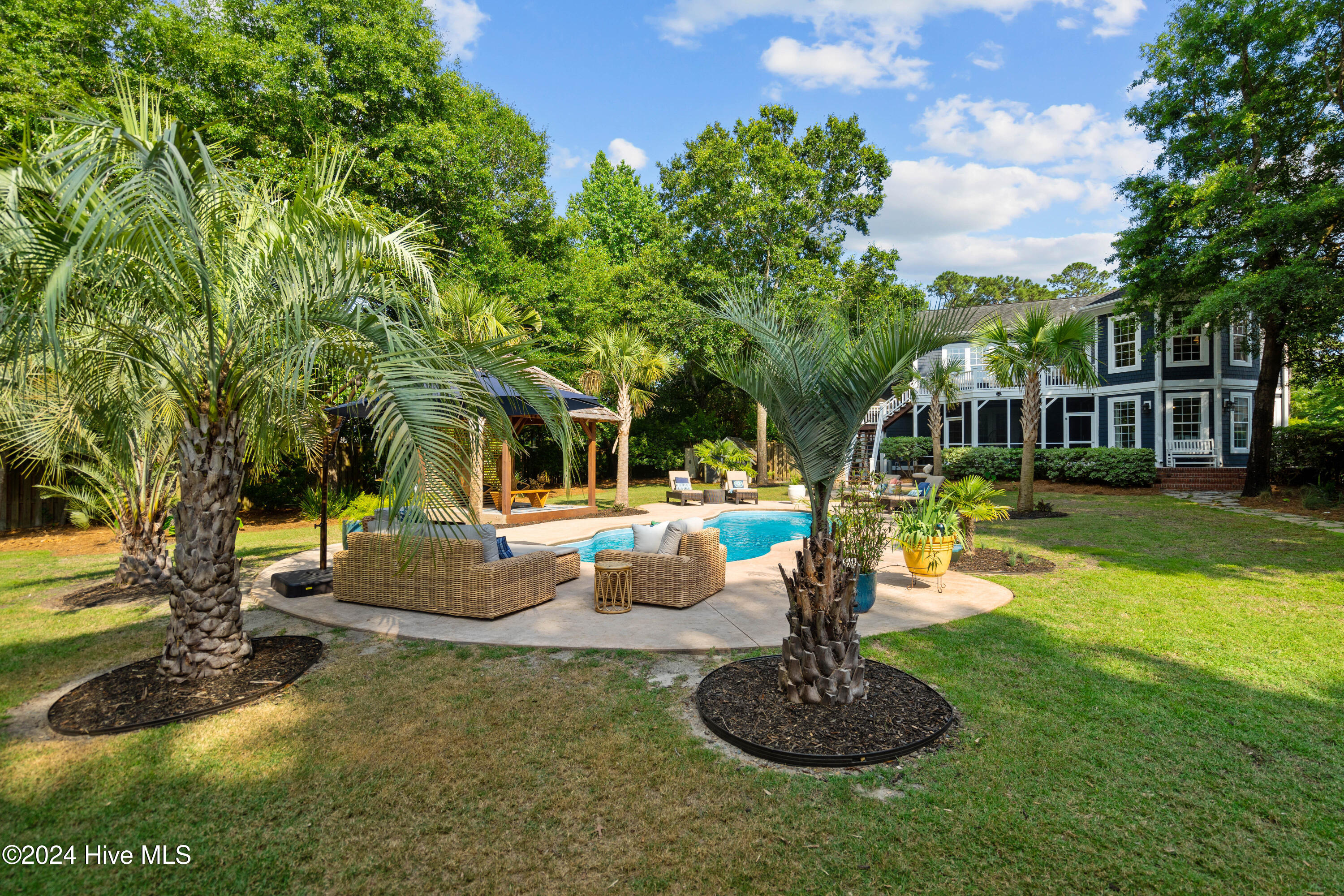 100550699 | Photo 52