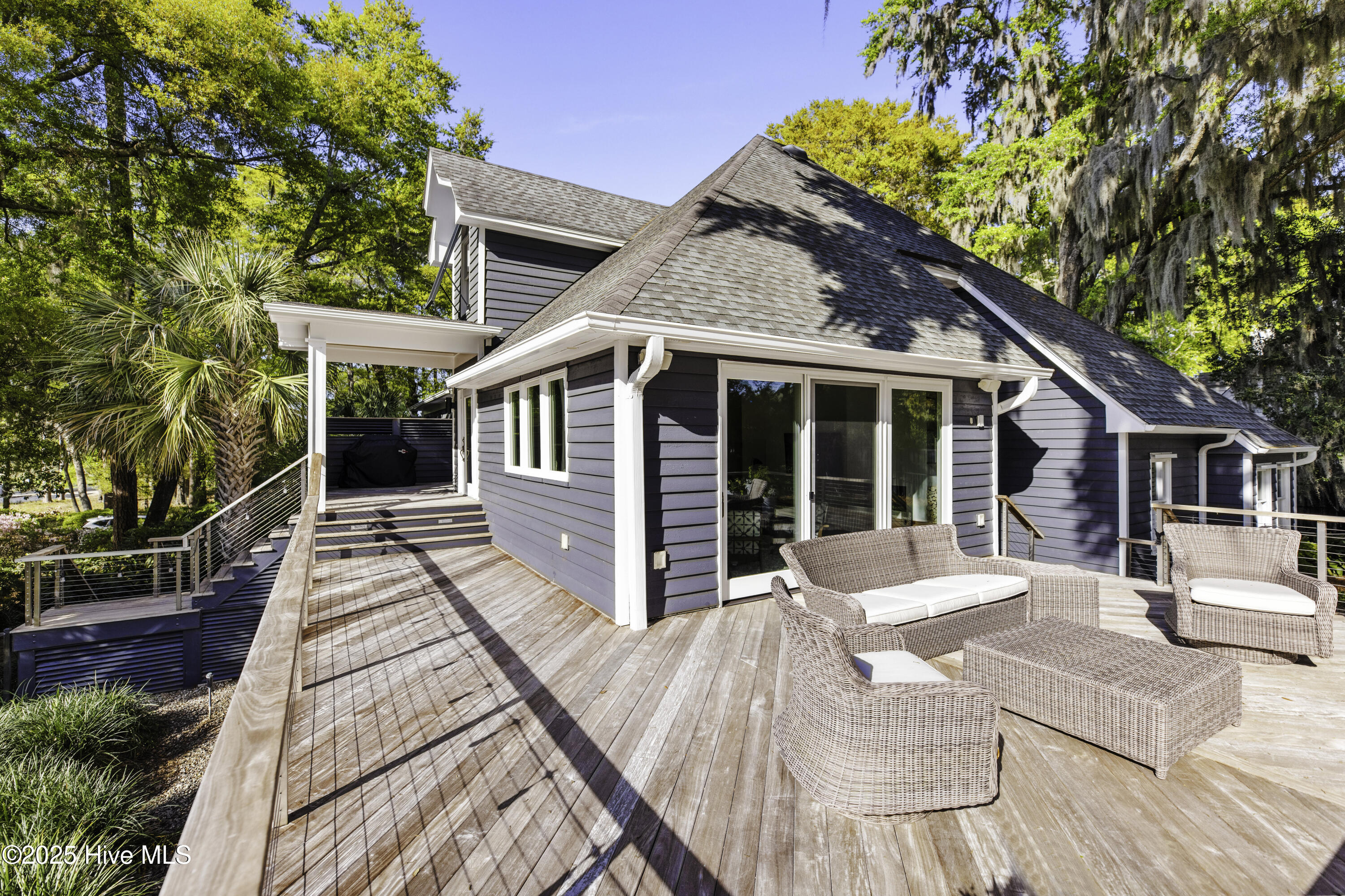 100555228 | Photo 64