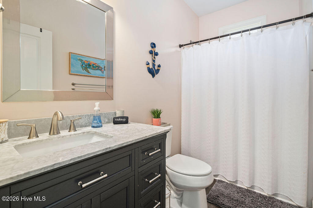 100559649 | Photo 18