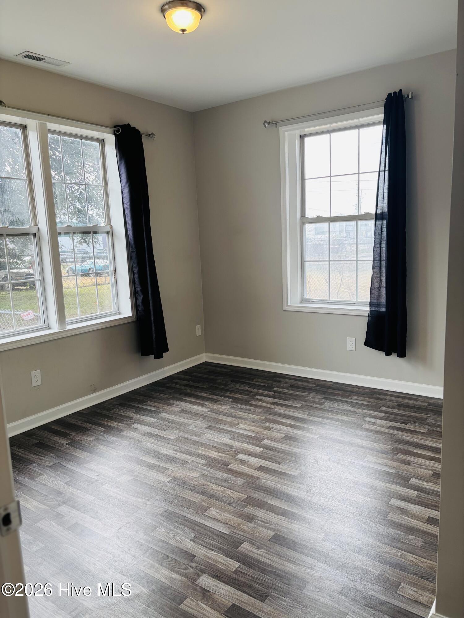 100551517 | Photo 10