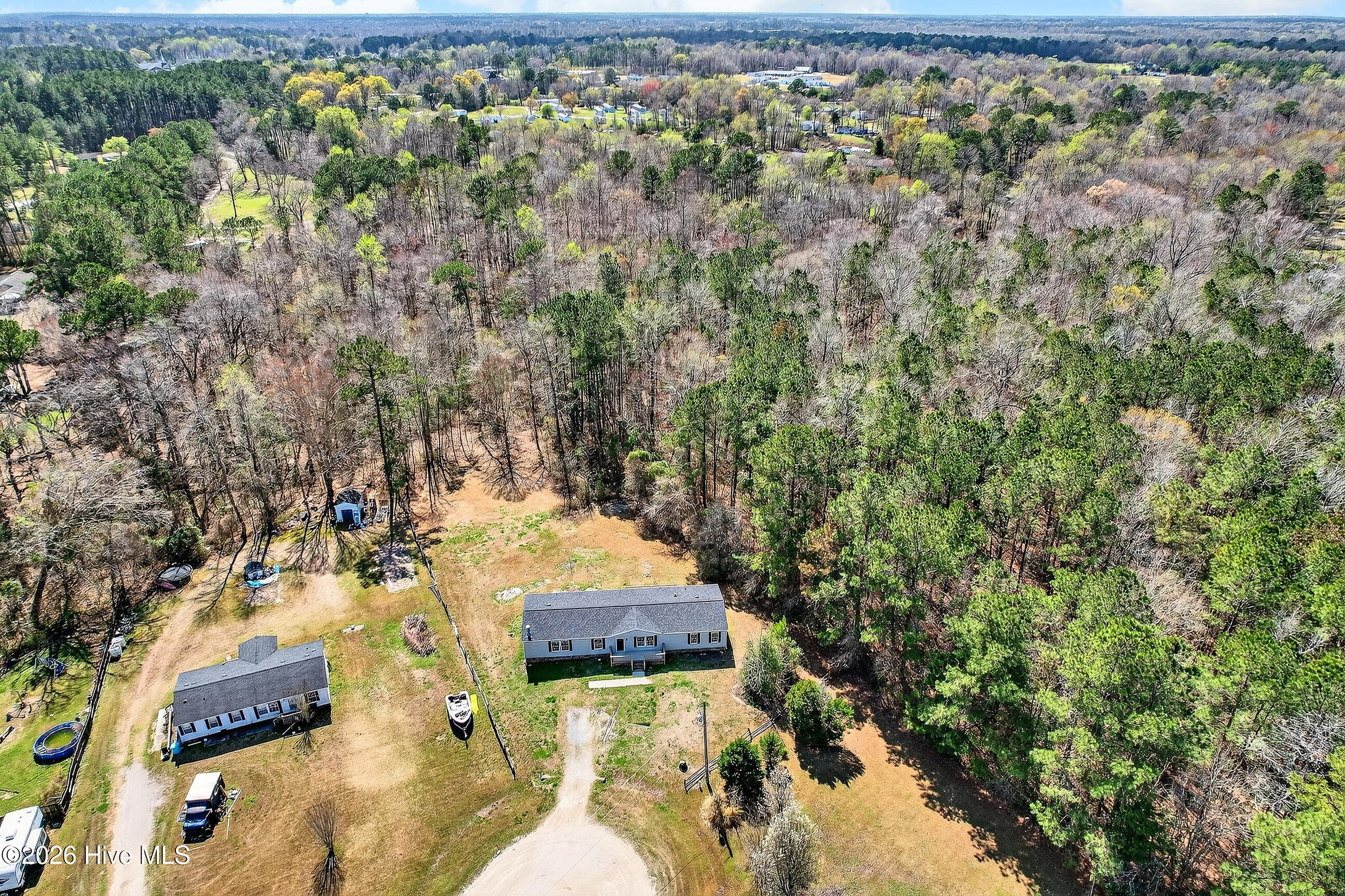 100560826 | Photo 31