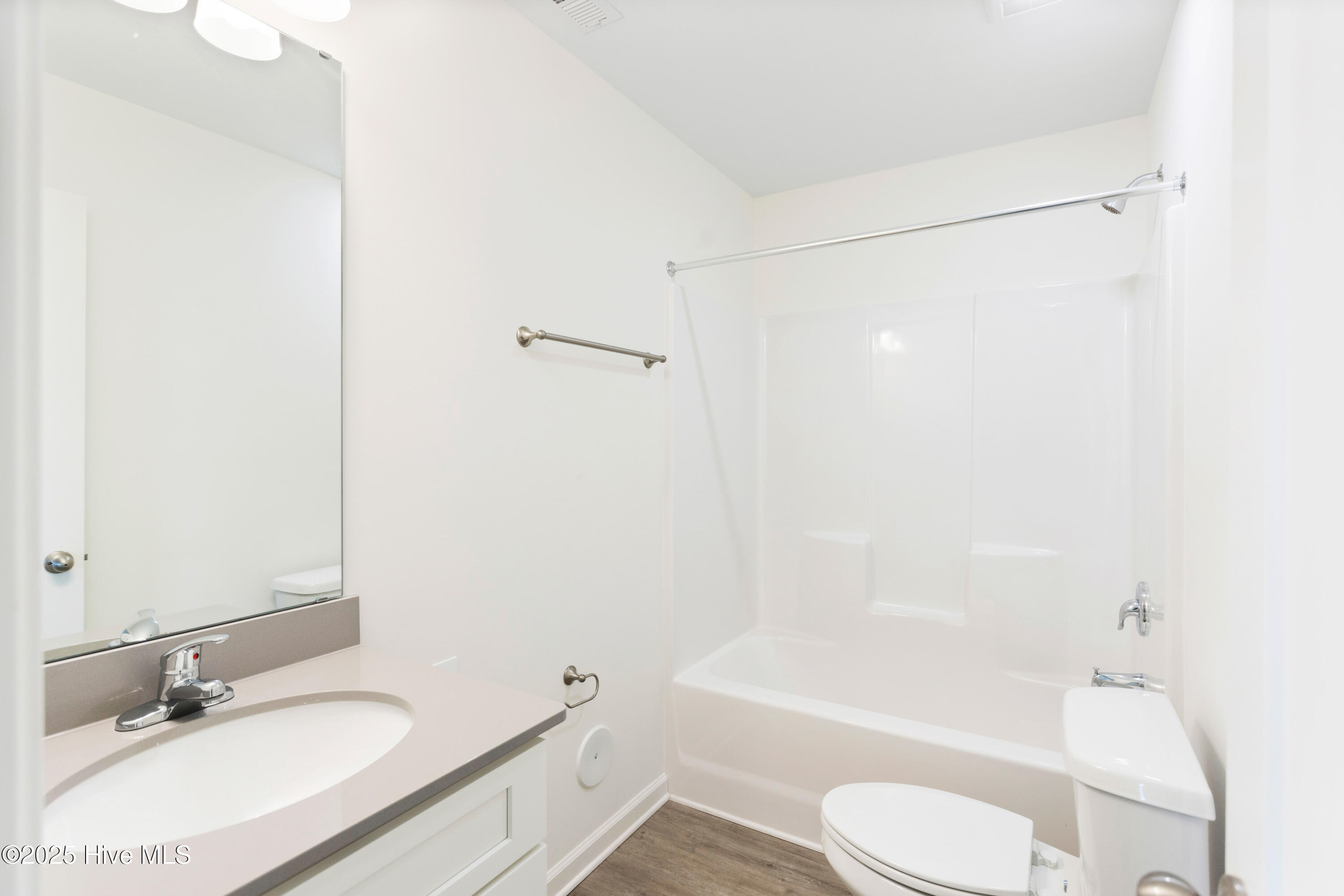 100542744 | Photo 20