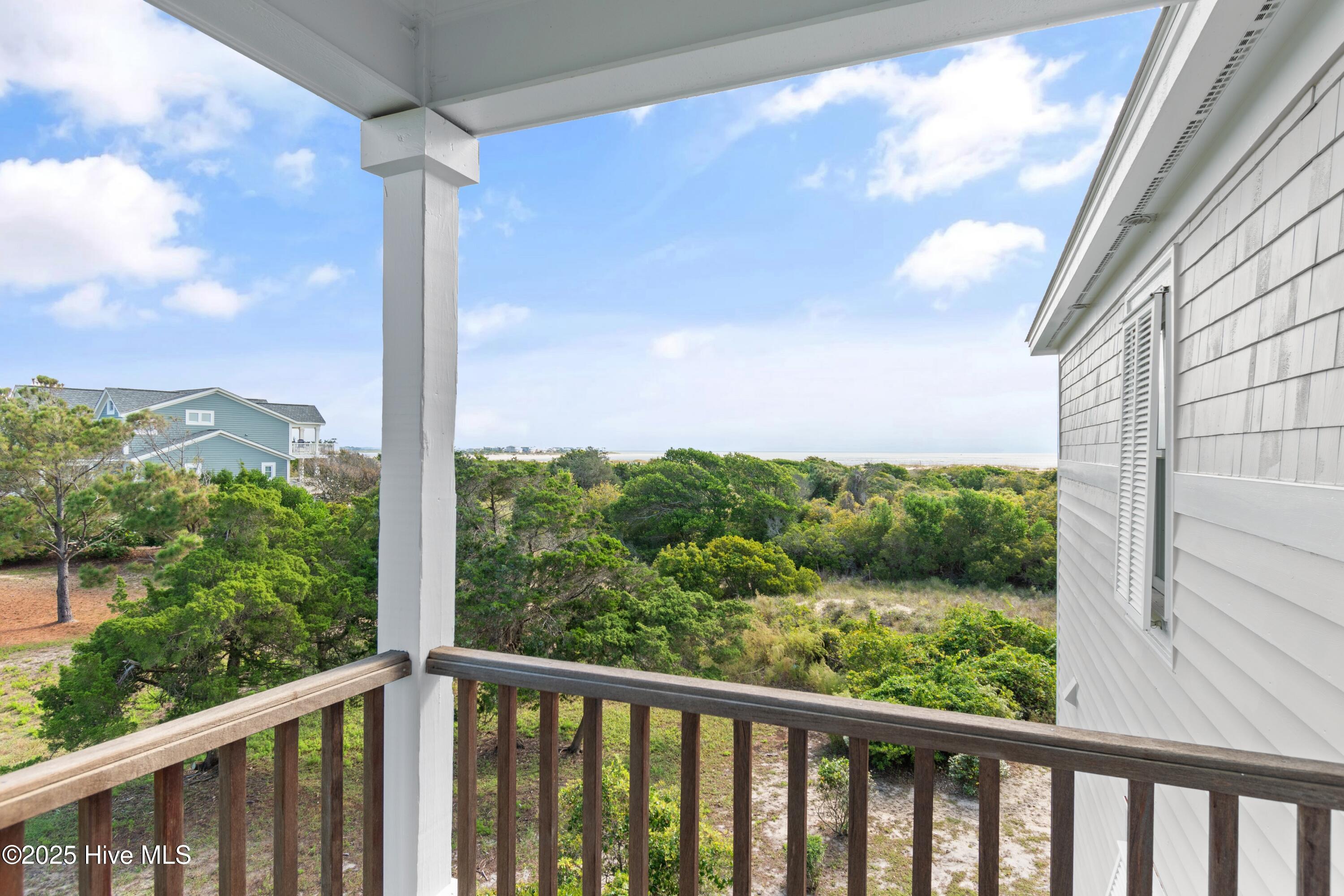 100536702 | Photo 109