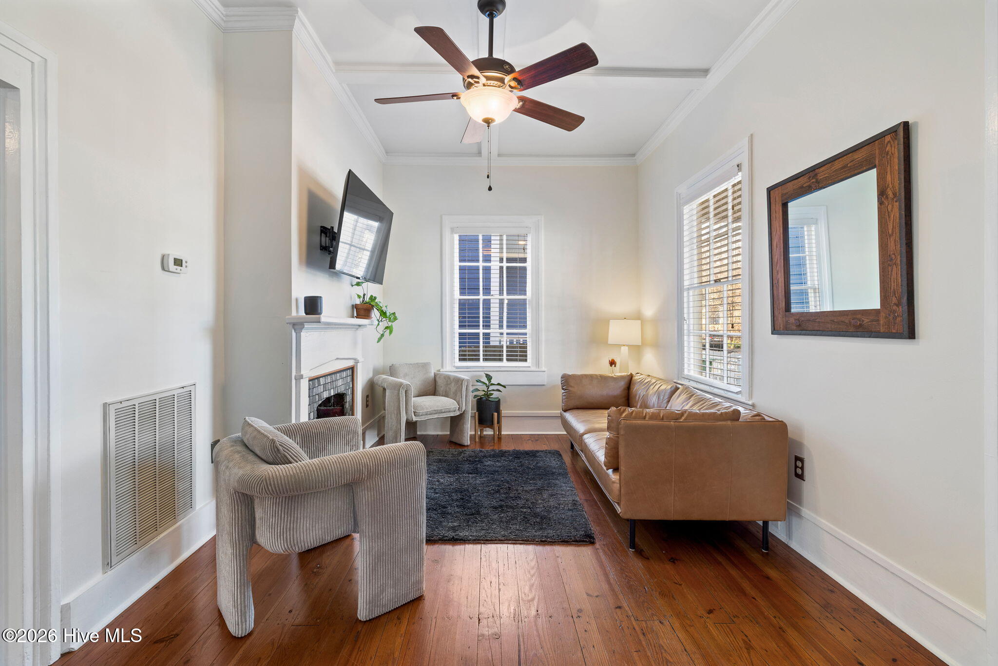 100550239 | Photo 13