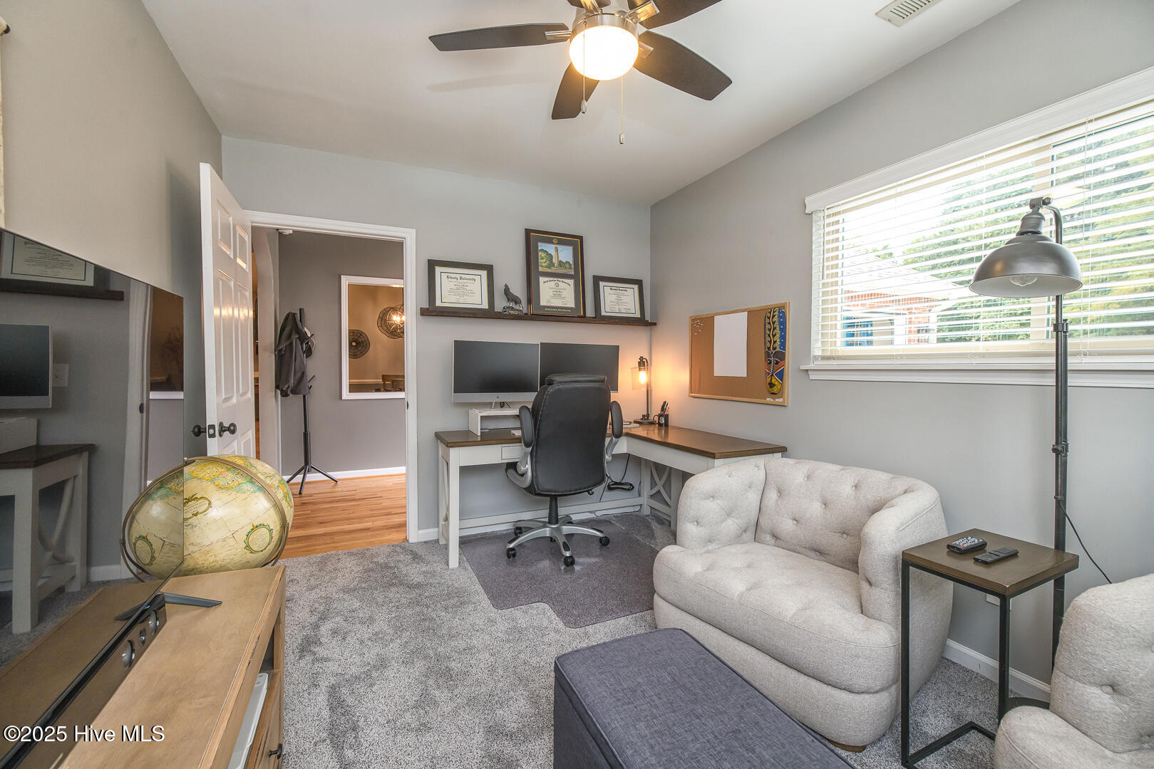 100537191 | Photo 40