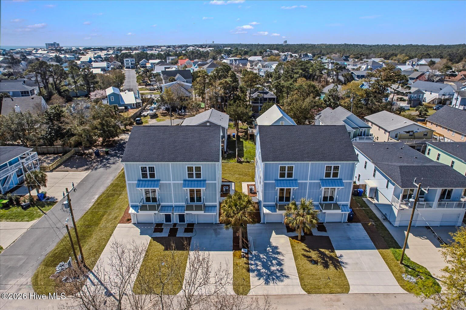 100561873 | Photo 45