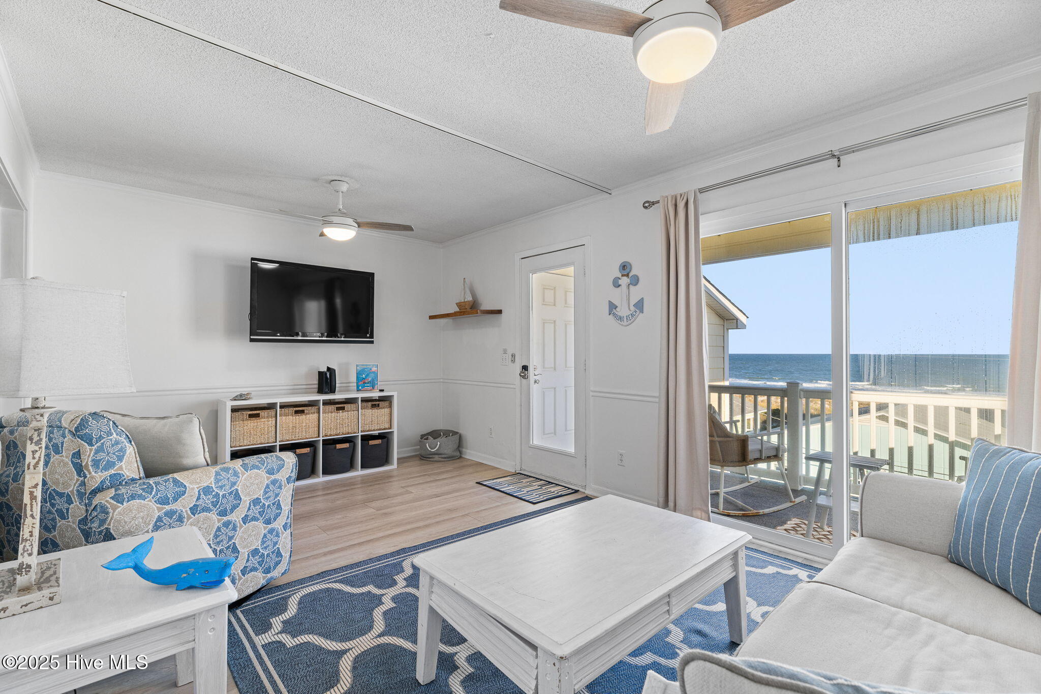 100540099 | Photo 10