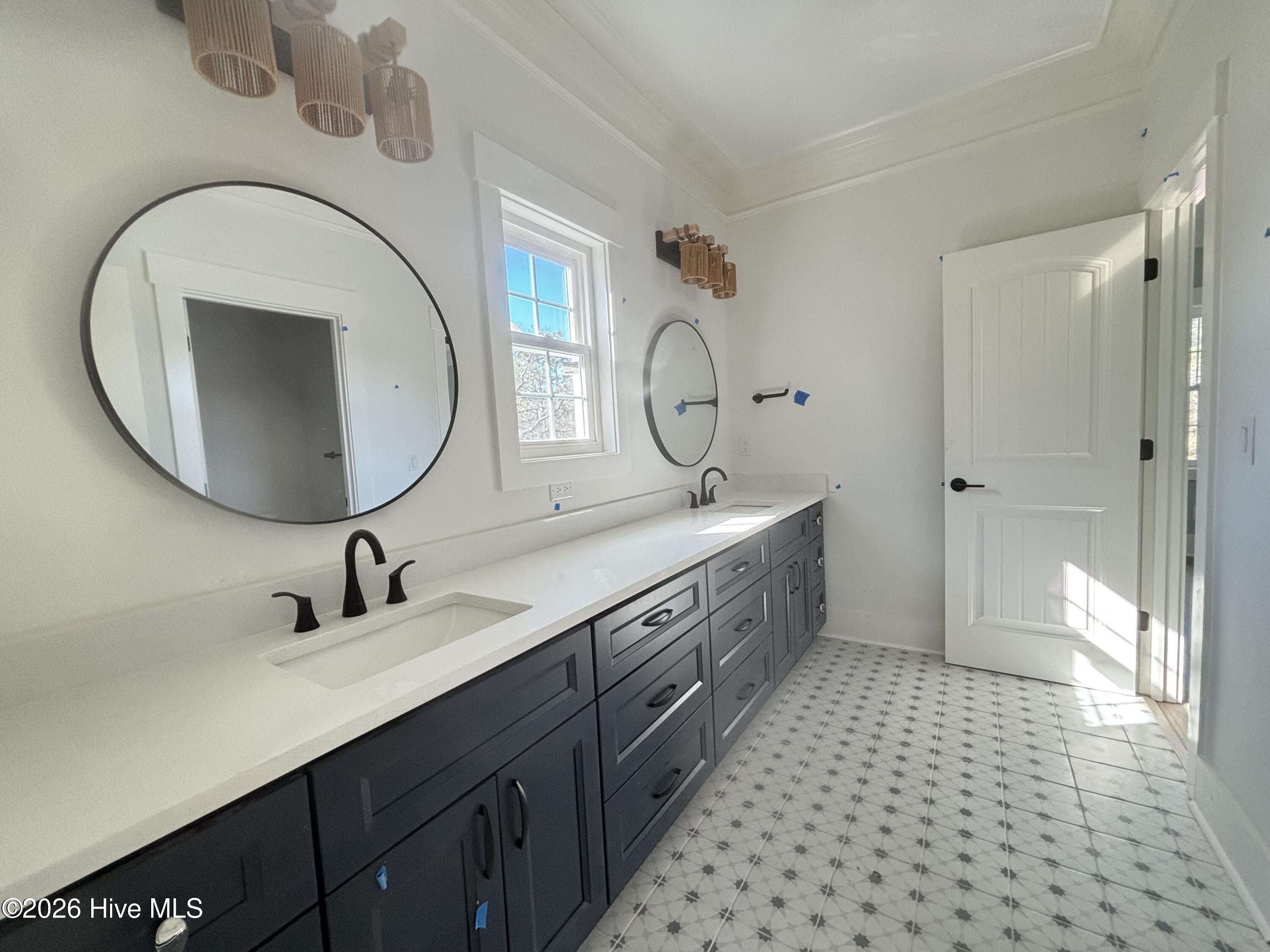 100516675 | Photo 55