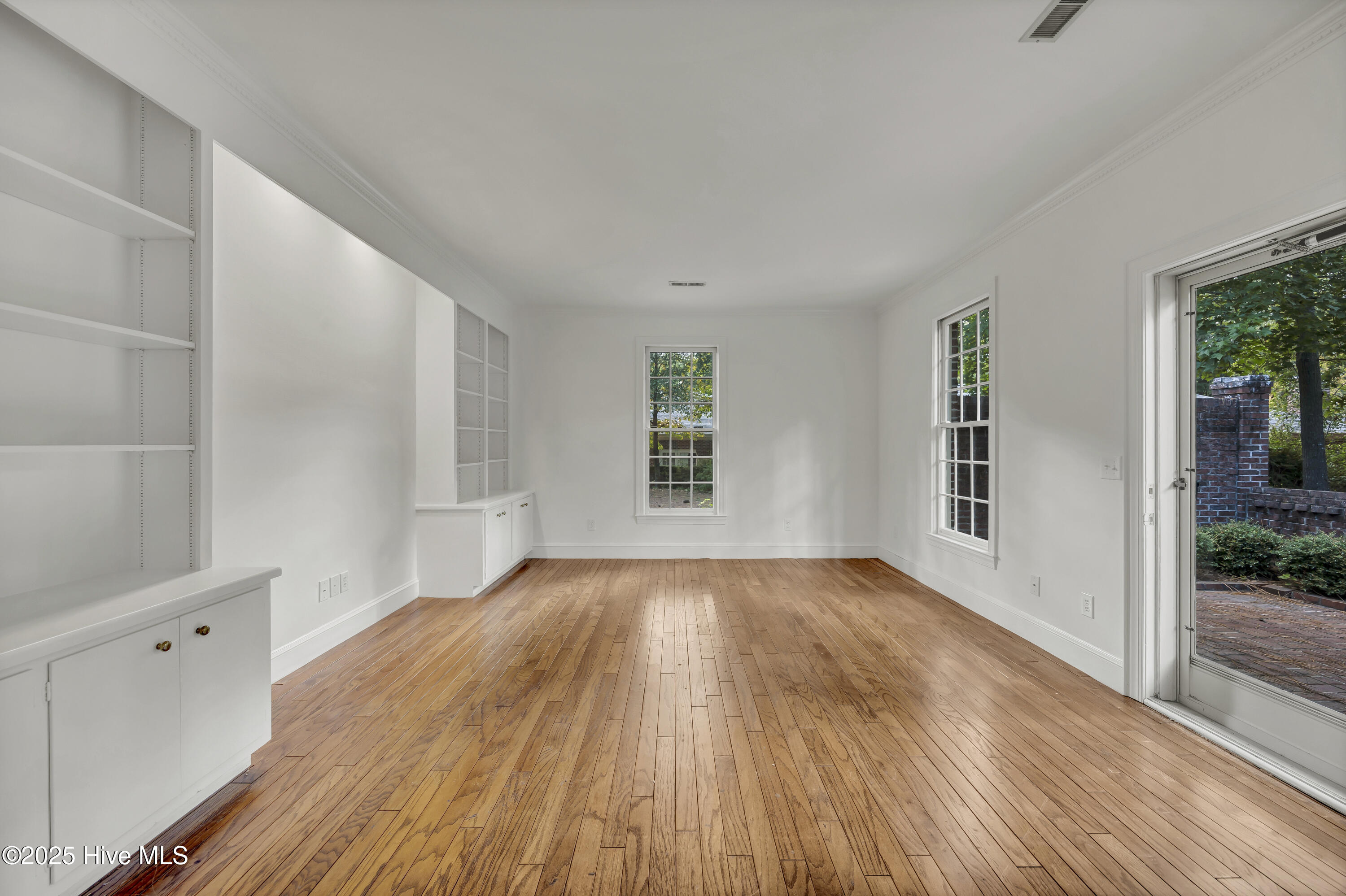 1901 Brewton Court, Wilmington, NC 28403 – photo 5: 027_img_2665_994