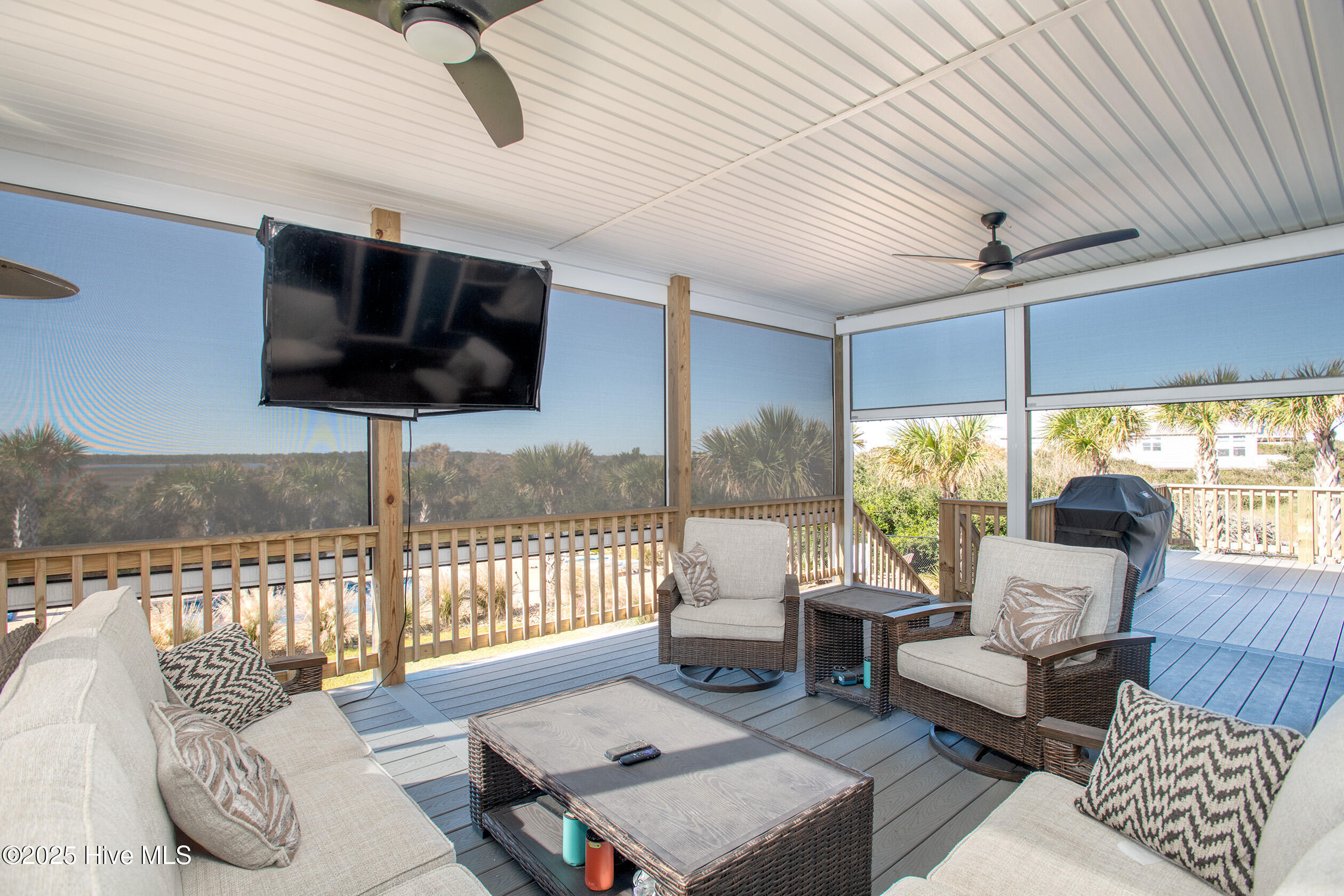 285 Soundview Drive,Cedar Island