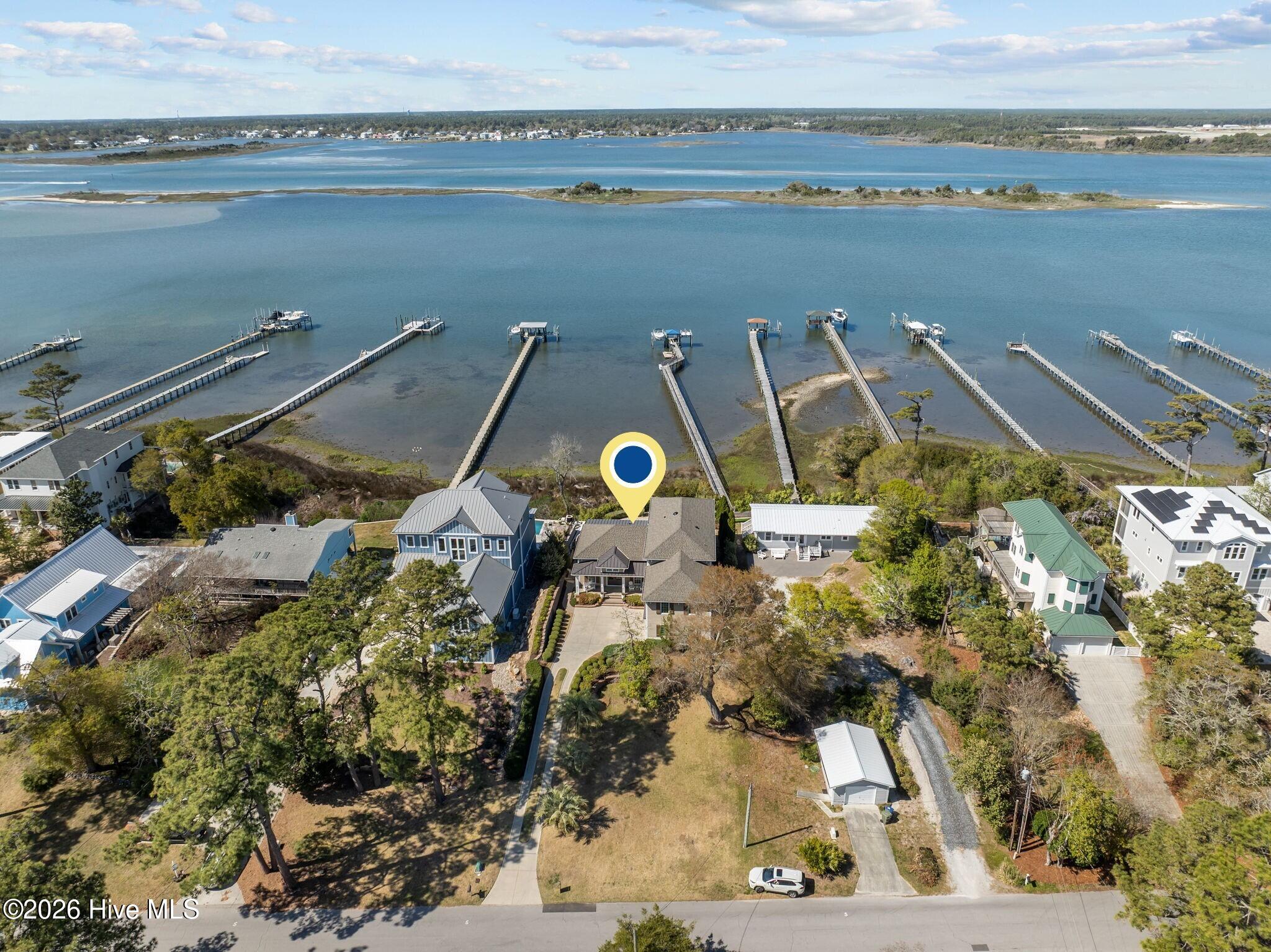 100564617 | Photo 63