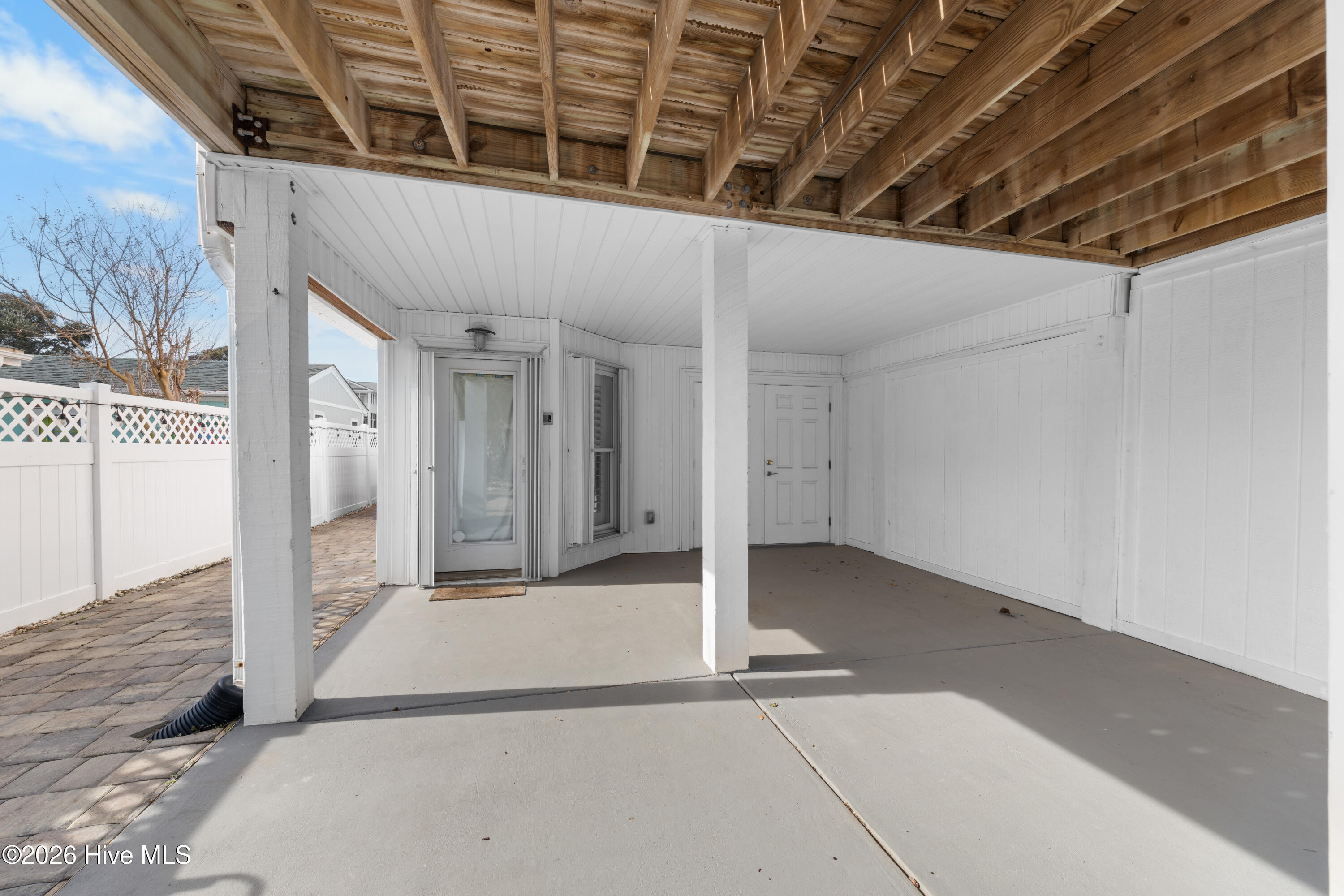 100552955 | Photo 10