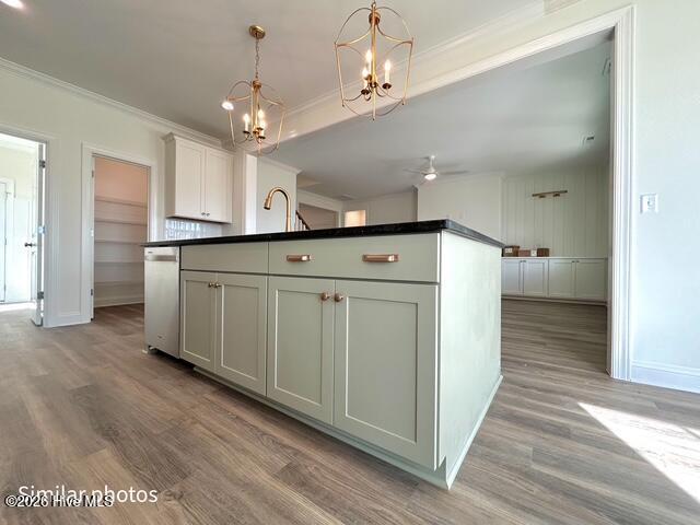 100535457 | Photo 30