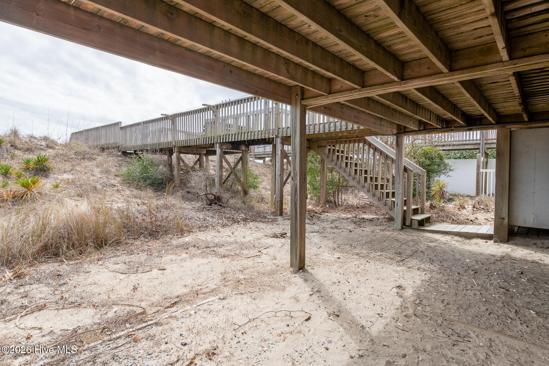 100560941 | Photo 22