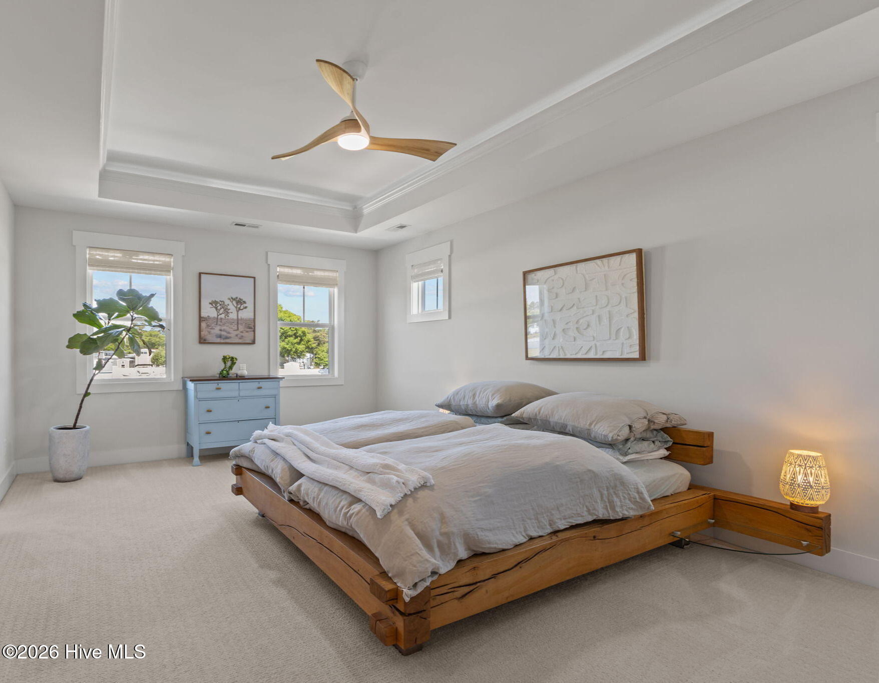 100569687 | Photo 30