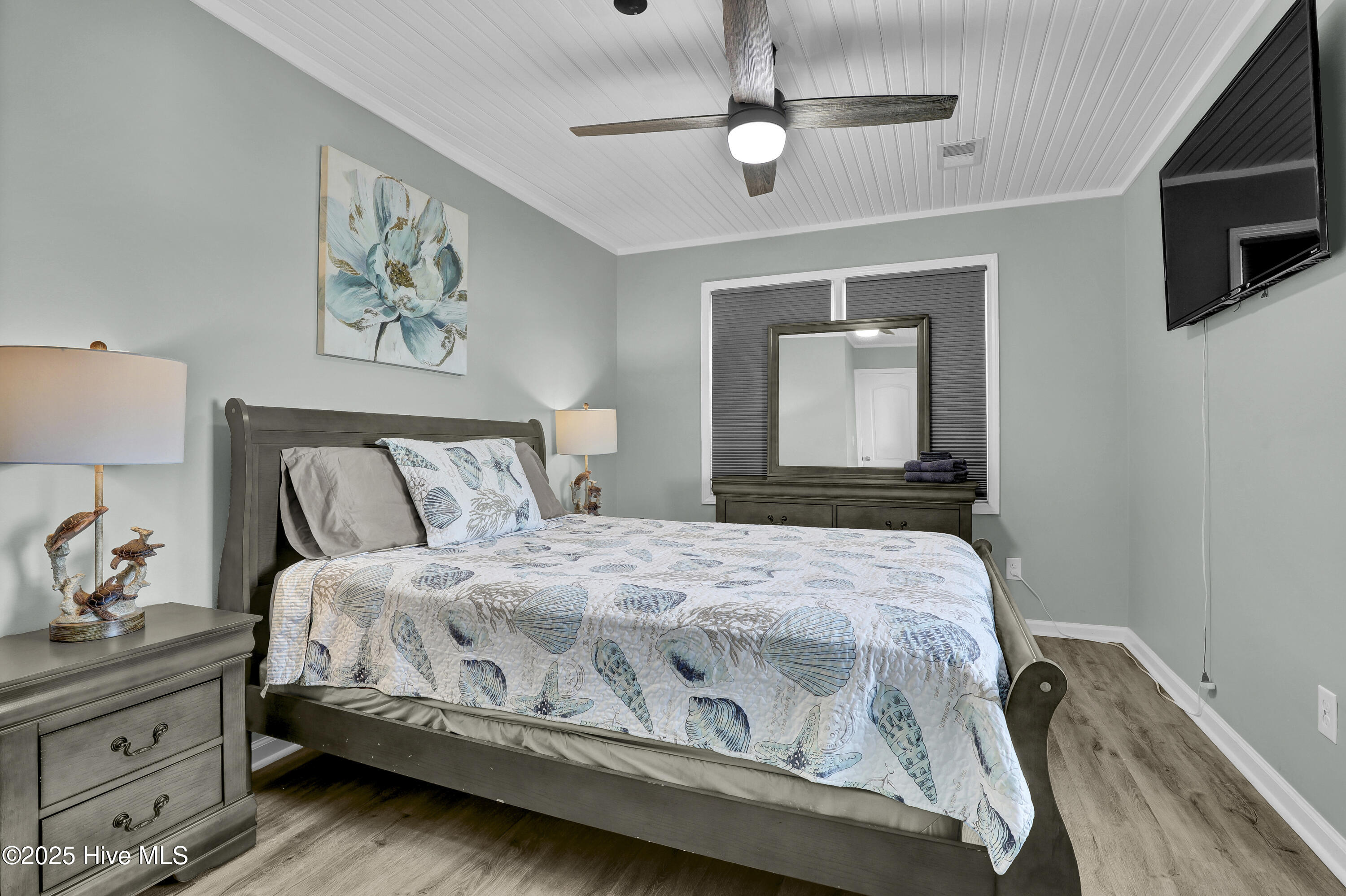 100543531 | Photo 33