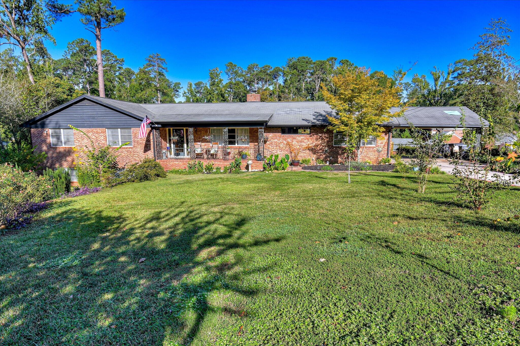2711 Wellington Drive