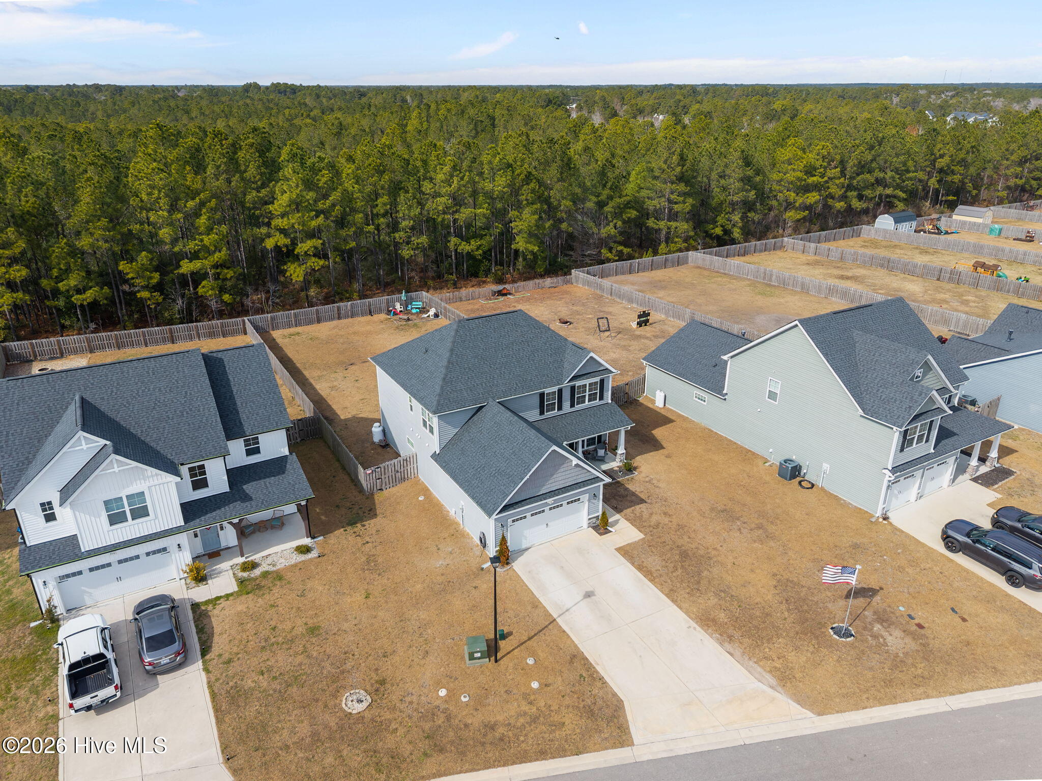 100552335 | Photo 40