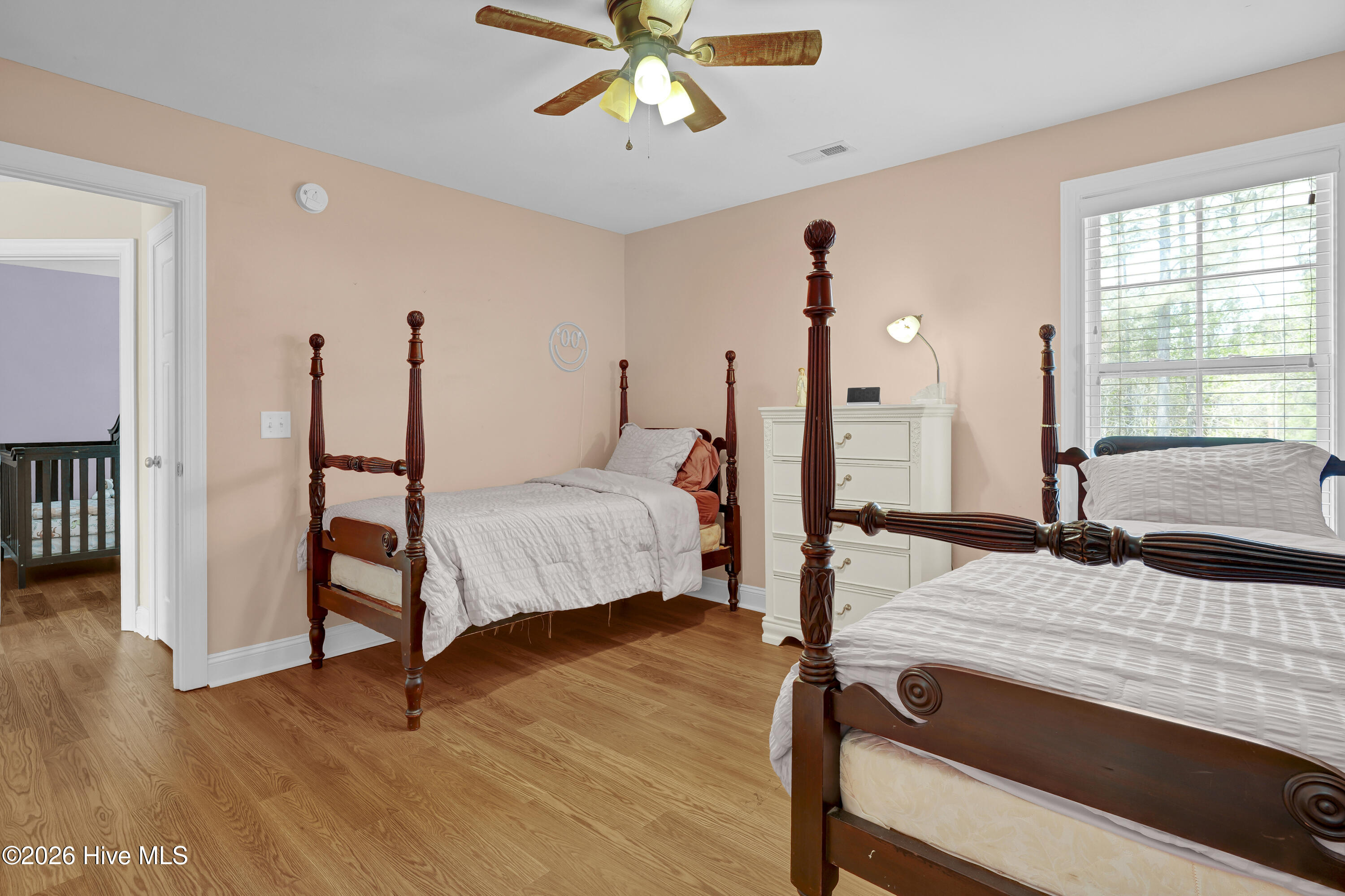 100565660 | Photo 27