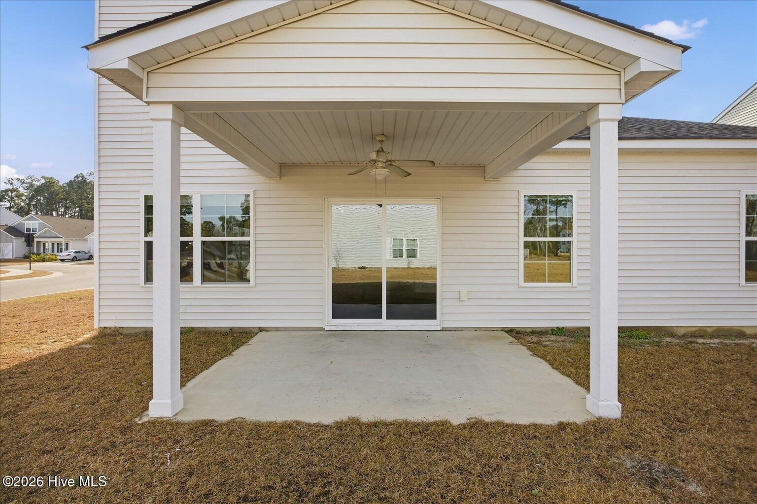 100548864 | Photo 42