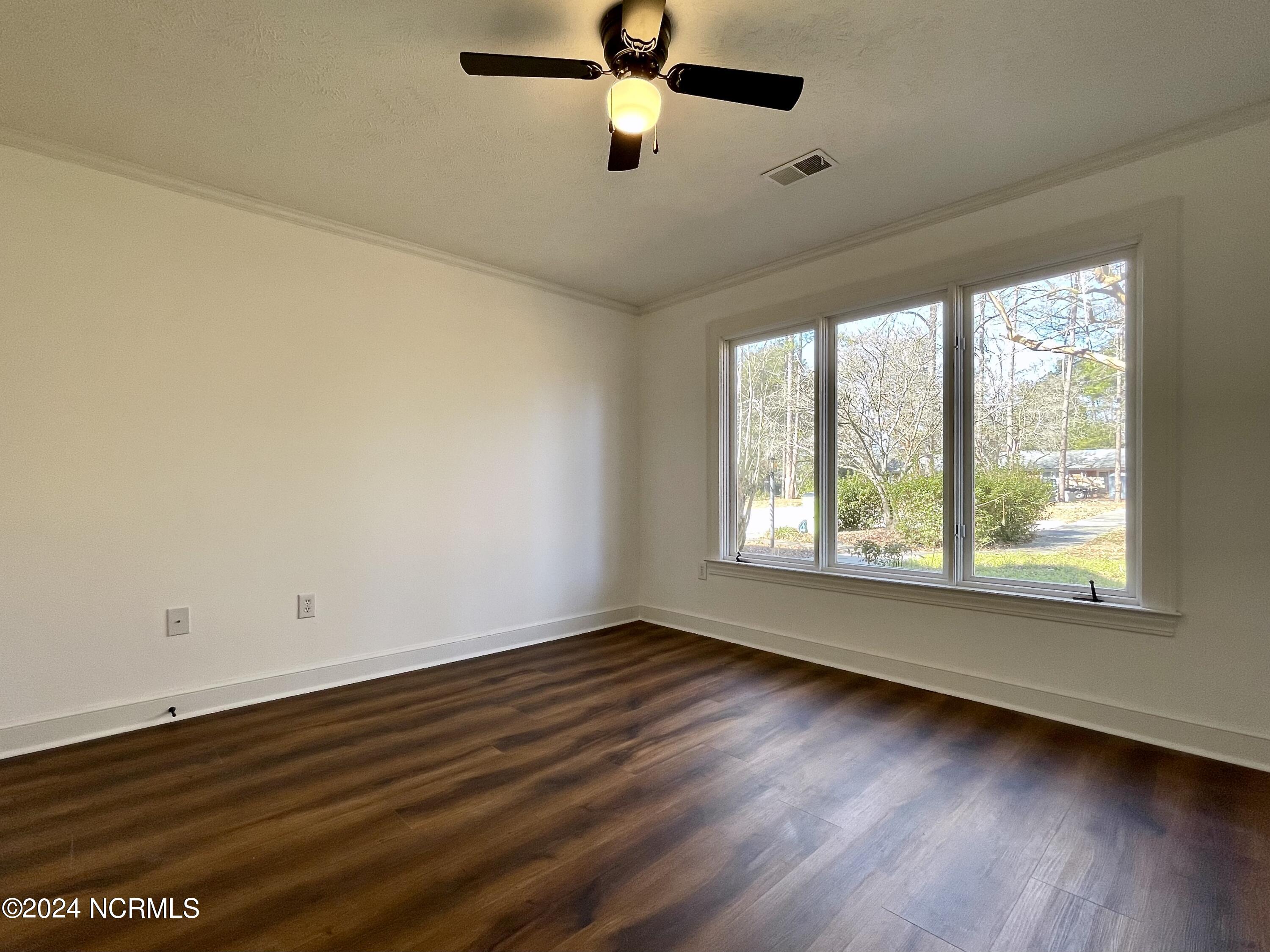 100426973 | Photo 19