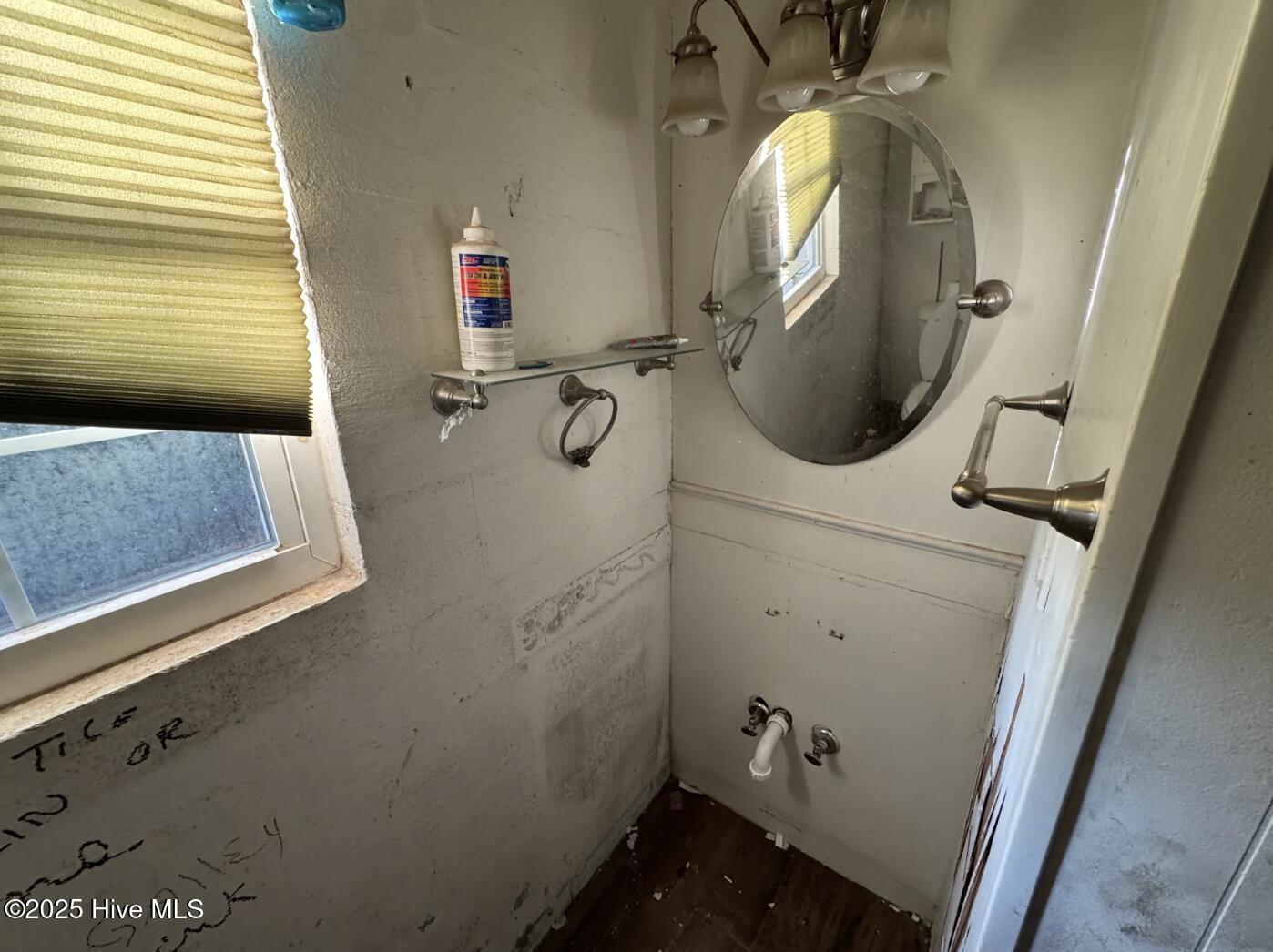 100542558 | Photo 14