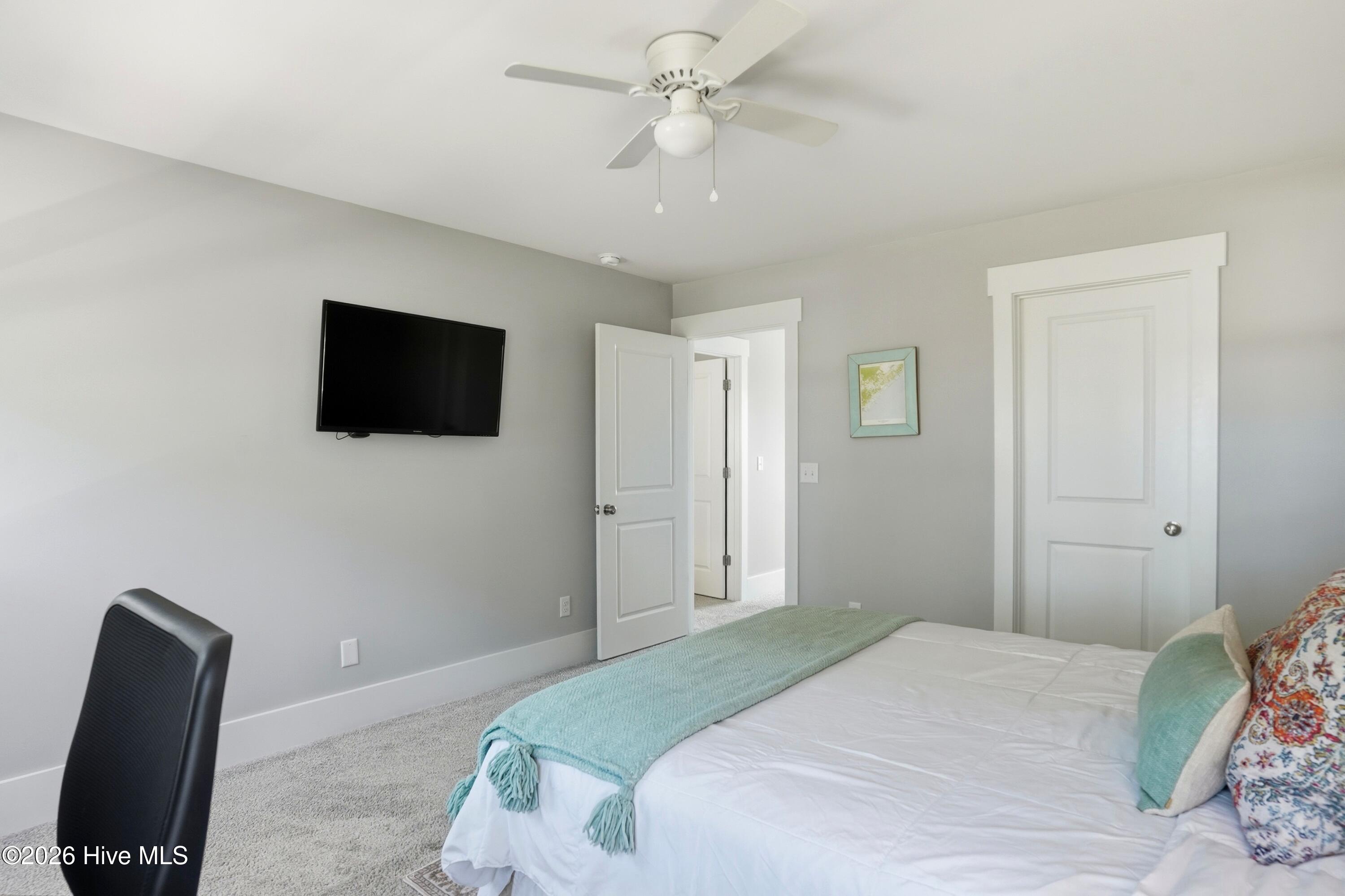 100555182 | Photo 21