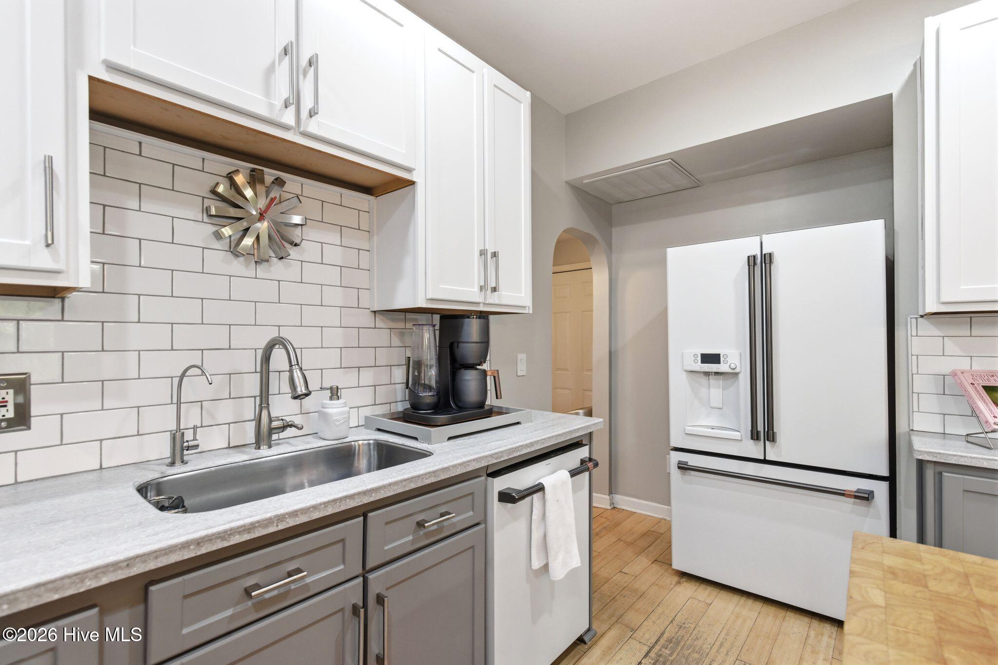 100564612 | Photo 18