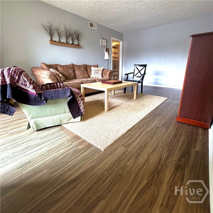 2nd image of 182 Viking Ct, Athens, GA 30605 | MLS# CL362052