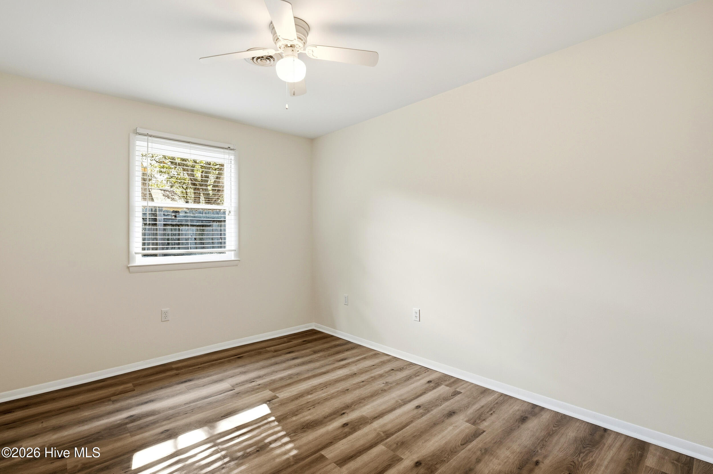 100552518 | Photo 27