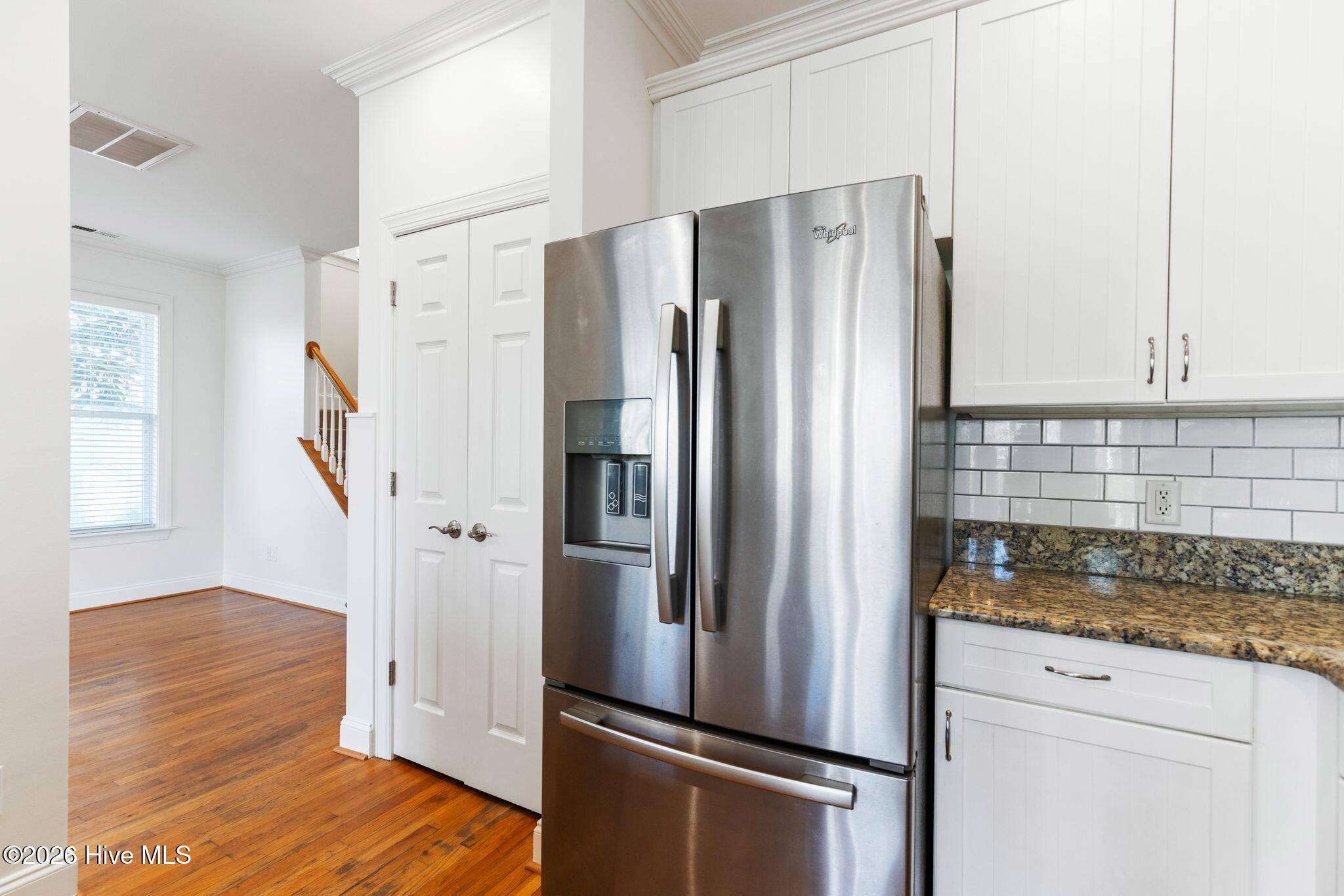 100560146 | Photo 18