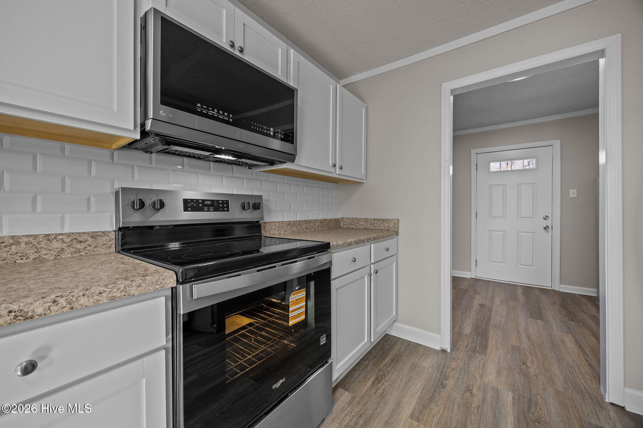 100553167 | Photo 19