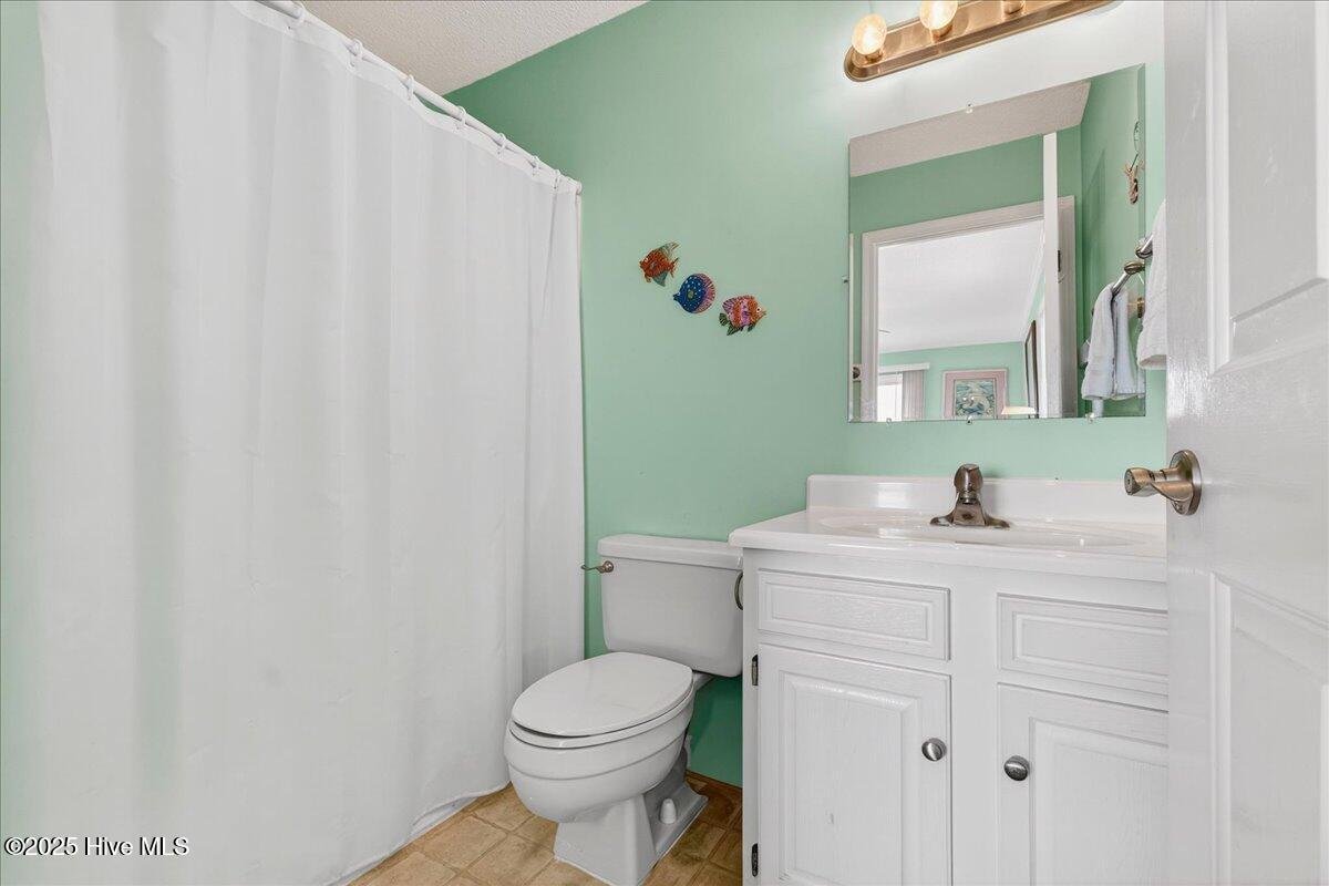 100538746 | Photo 27