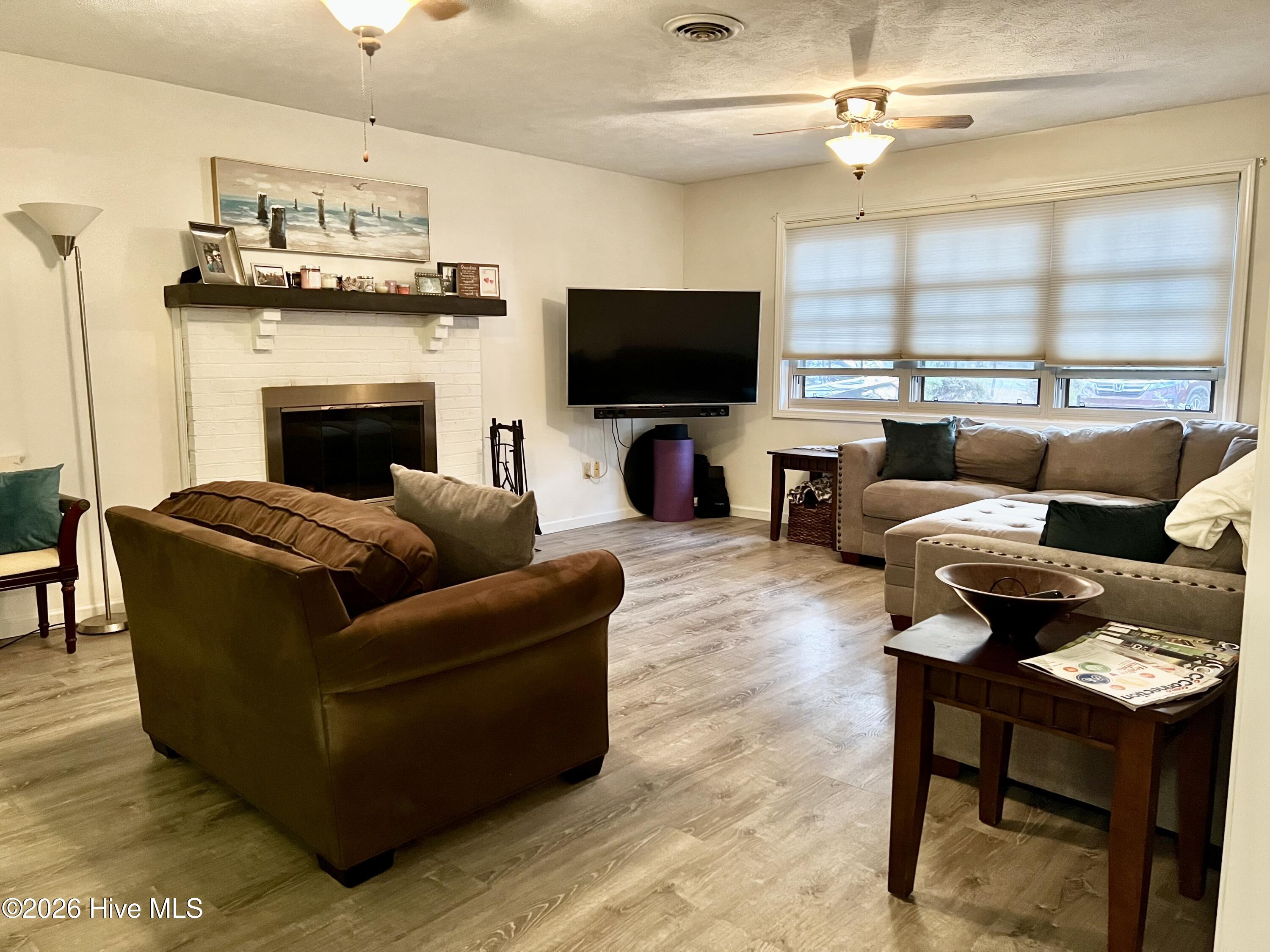 100564065 | Photo 17