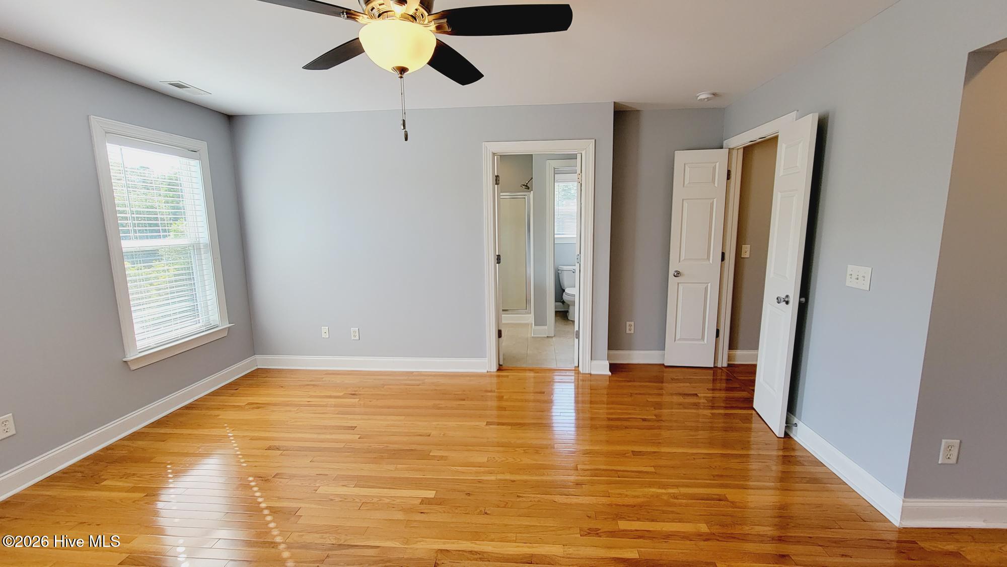 100569507 | Photo 22