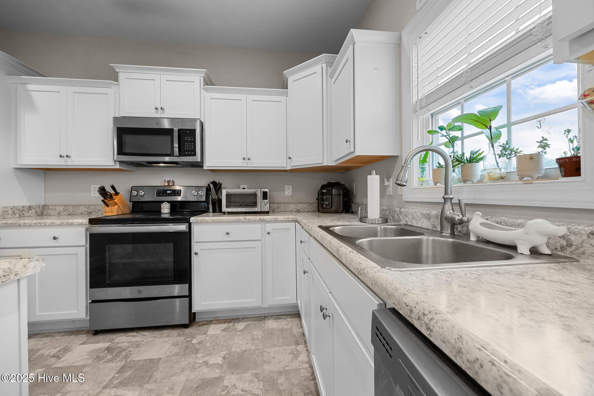 123 Village Creek Drive,Maysville