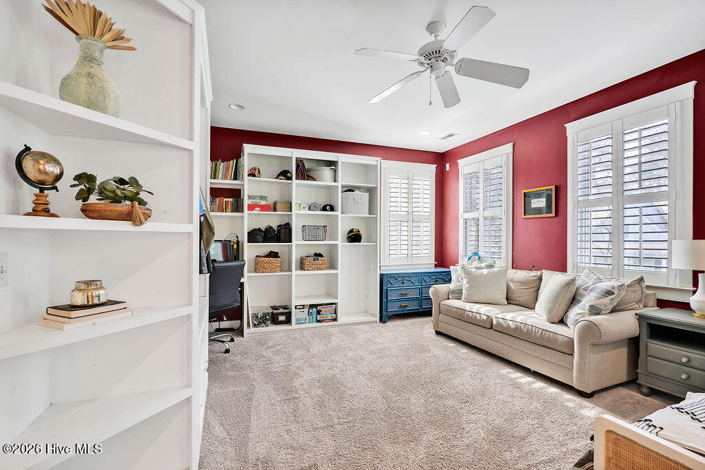 100559754 | Photo 23