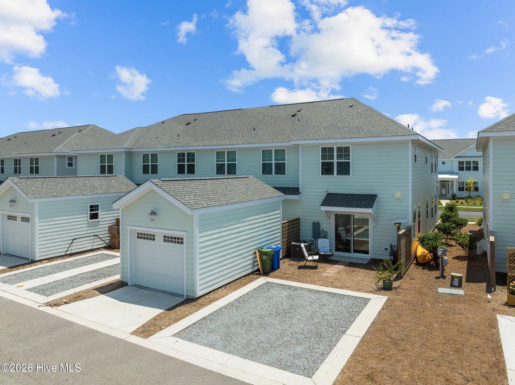 100554232 | Photo 26