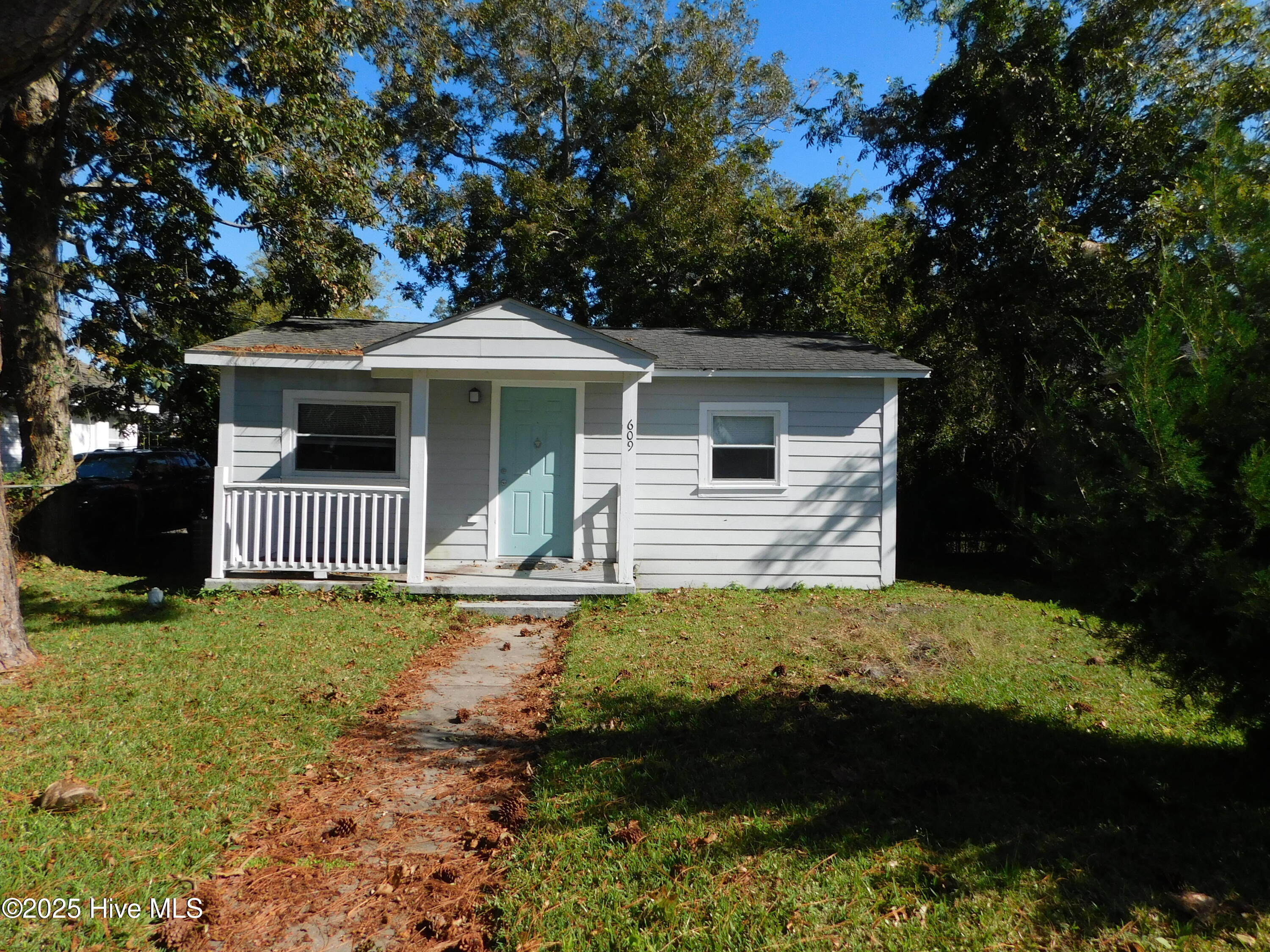 609 Broad Street,Beaufort