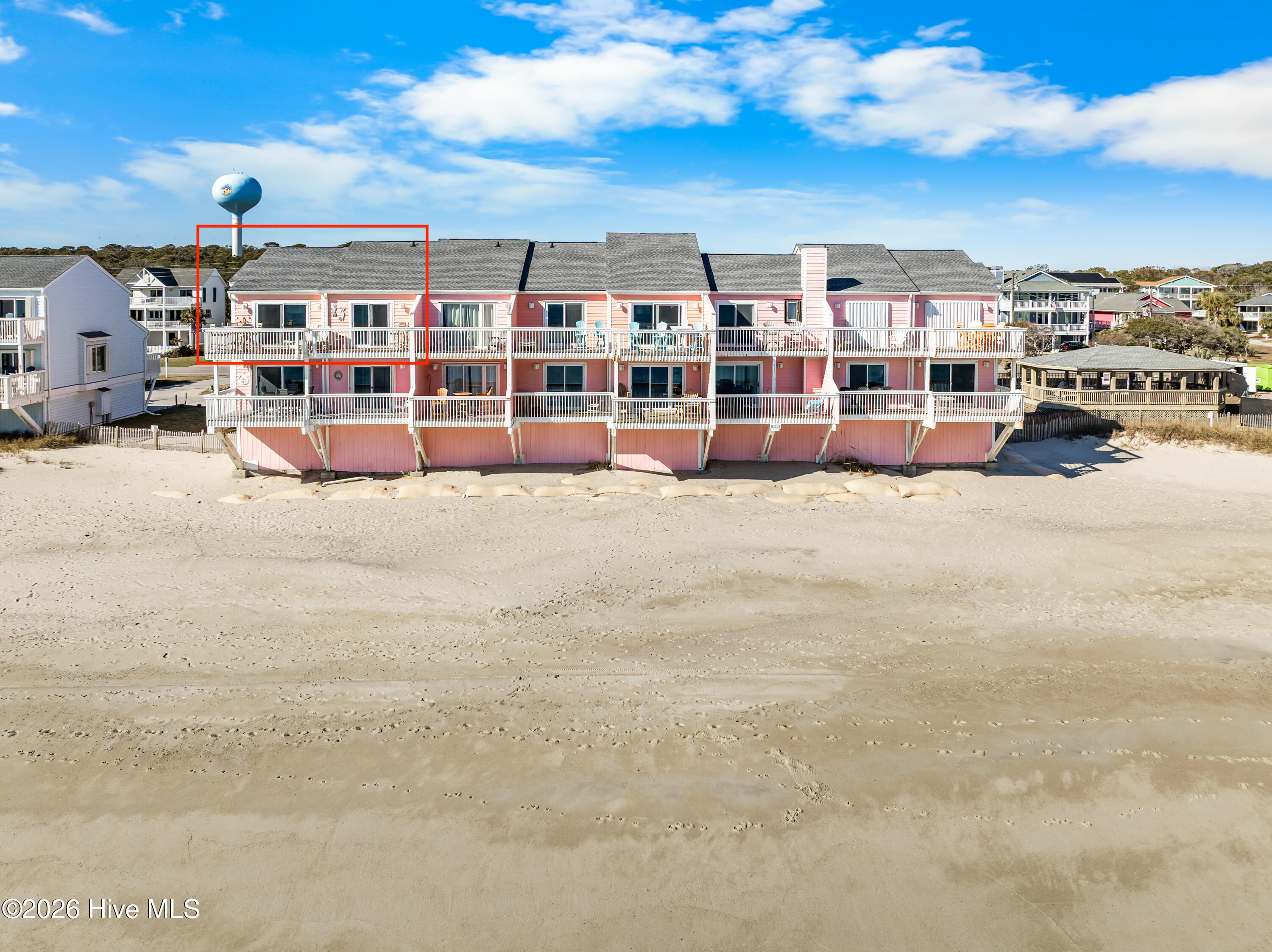 100550071 | Photo 37