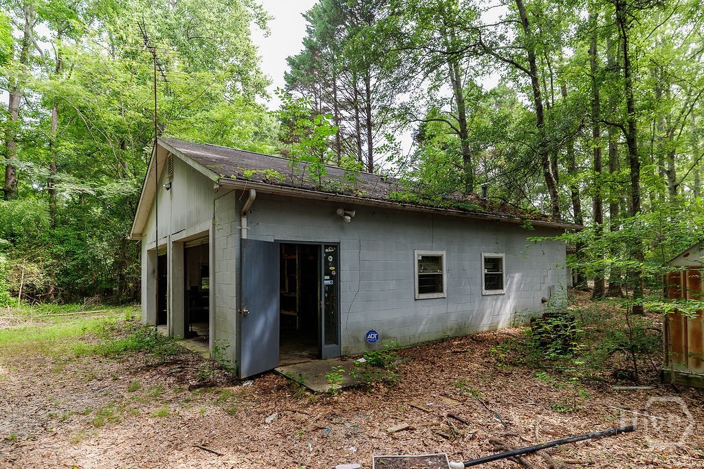 1541 Pete Dickens Road