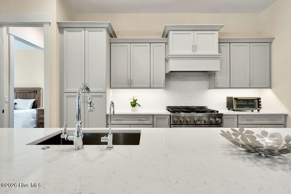 100564545 | Photo 17