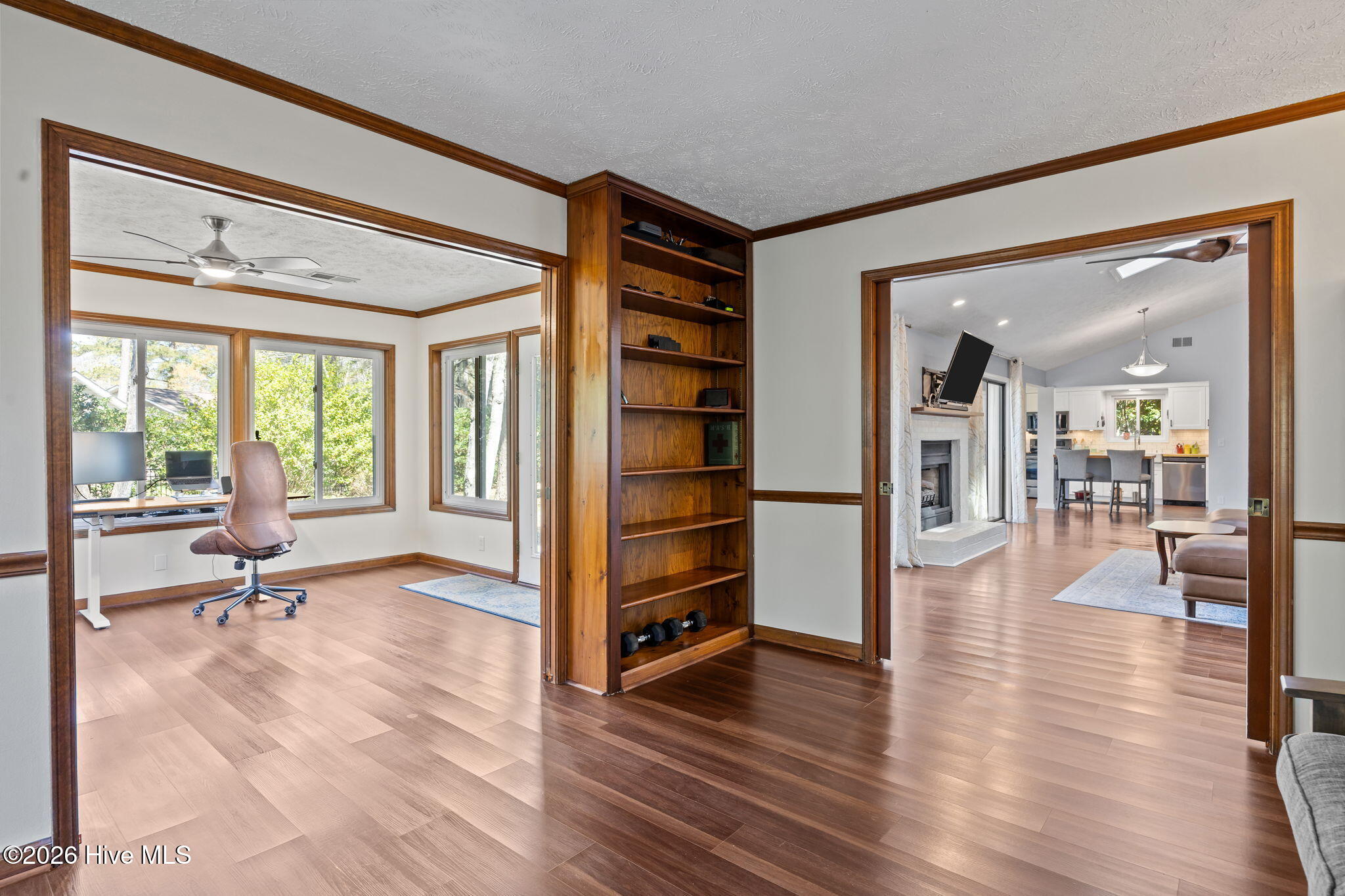 100561214 | Photo 16