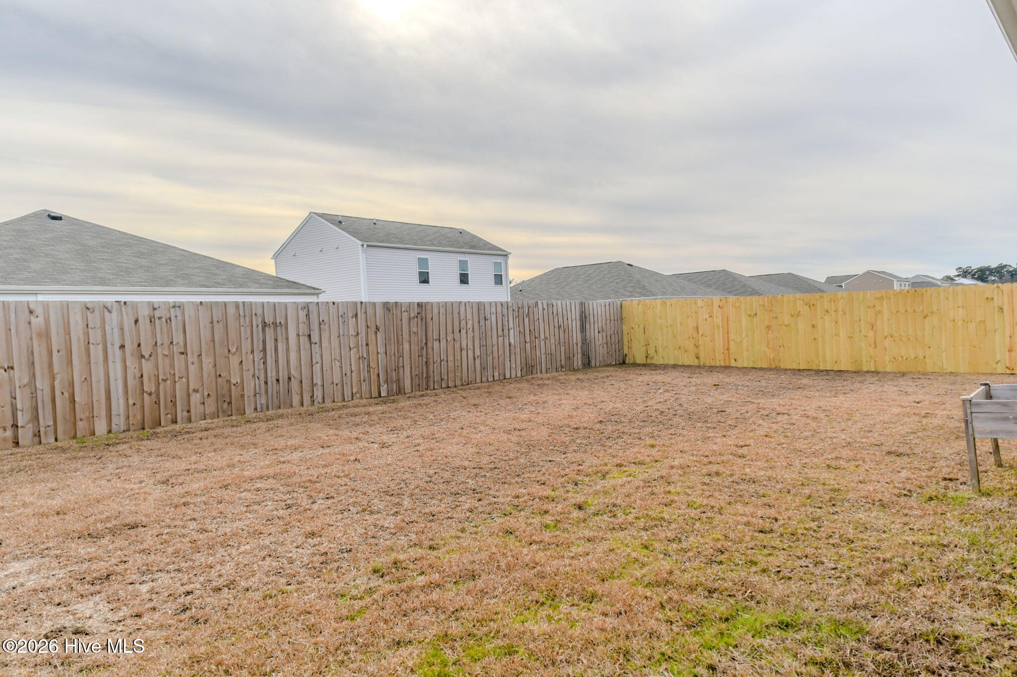 100552347 | Photo 27