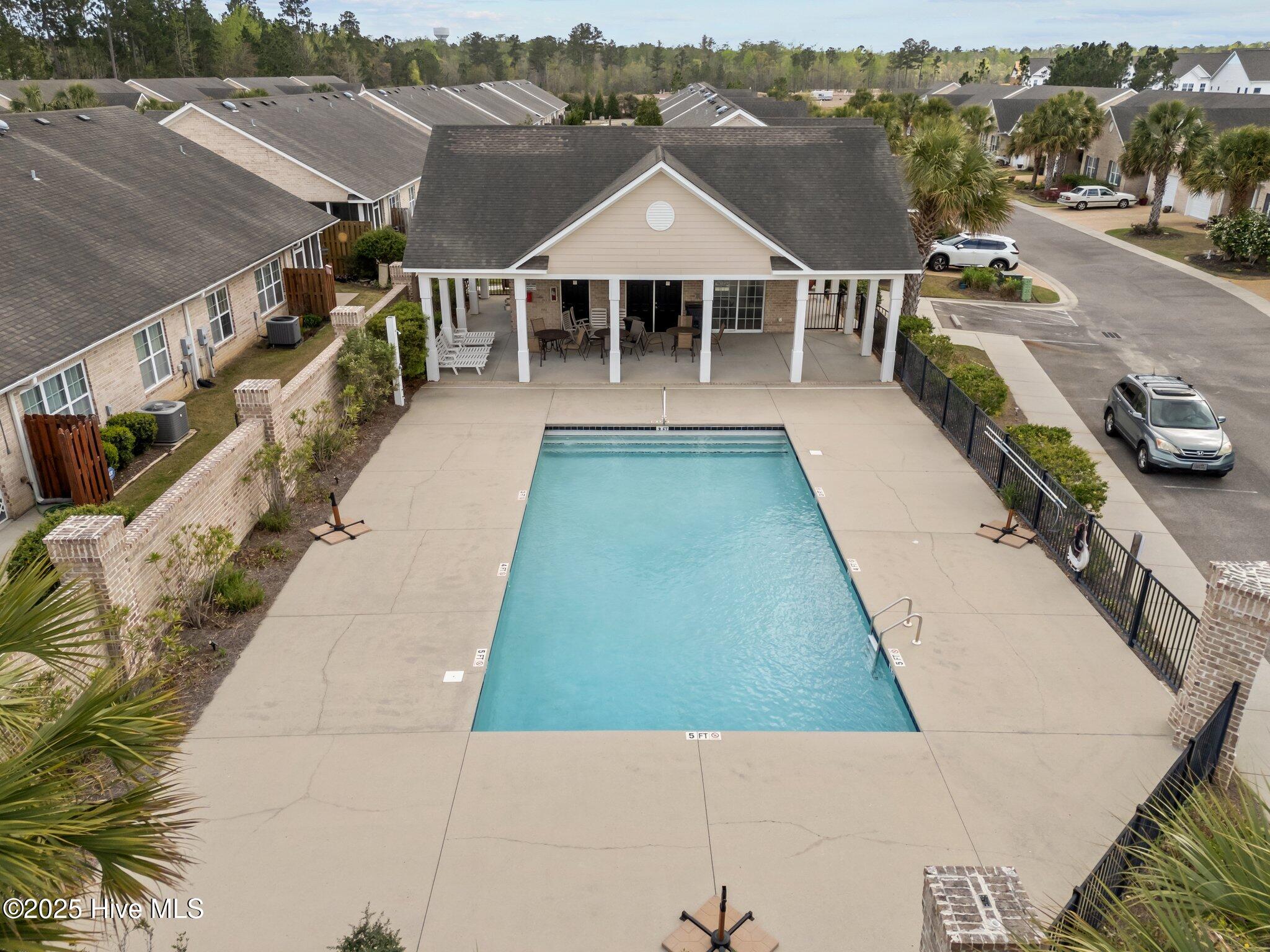 100513214 | Photo 41